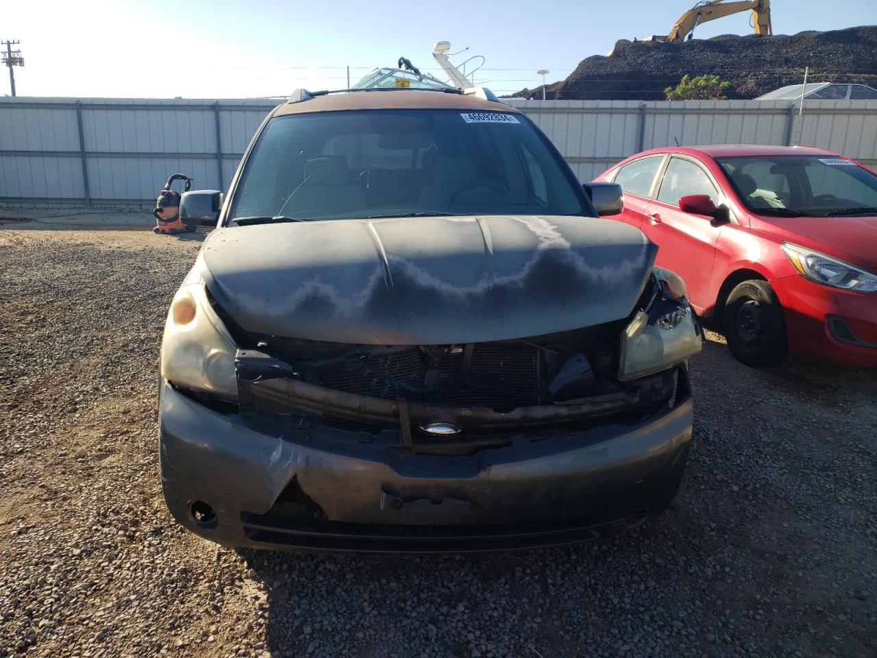 Photo 4 VIN: 5N1BV28U88N107935 - NISSAN QUEST 