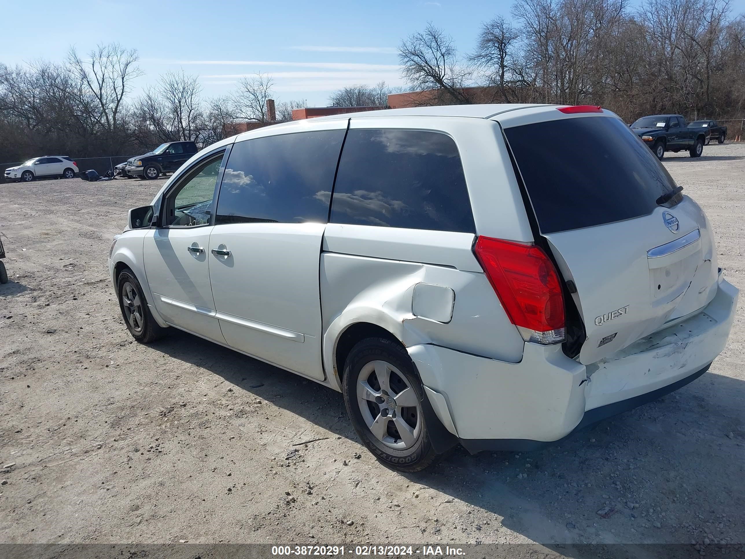 Photo 2 VIN: 5N1BV28U98N111234 - NISSAN QUEST 