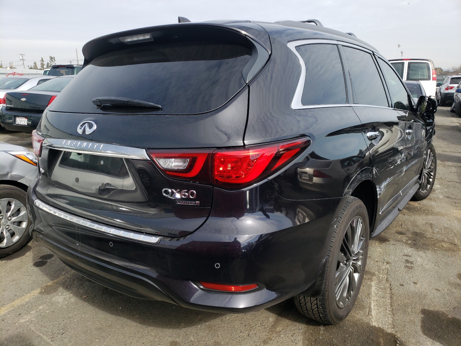 Photo 3 VIN: 5N1DL0MM1KC549127 - INFINITI QX60 LUXE 