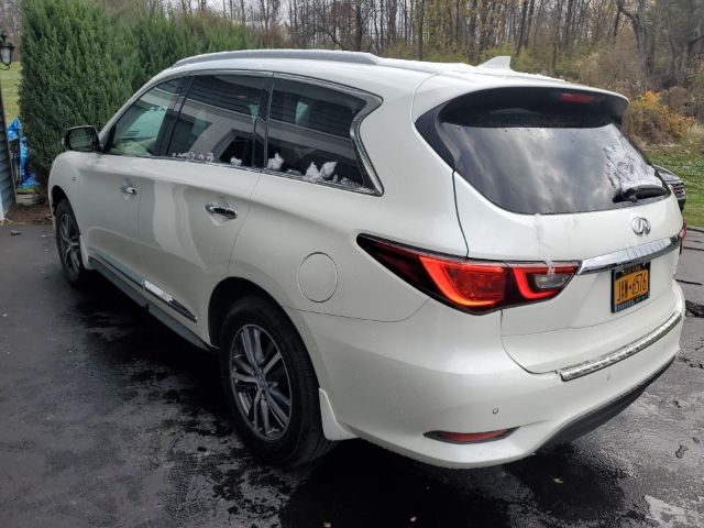 Photo 2 VIN: 5N1DL0MM7JC526627 - INFINITI QX60 