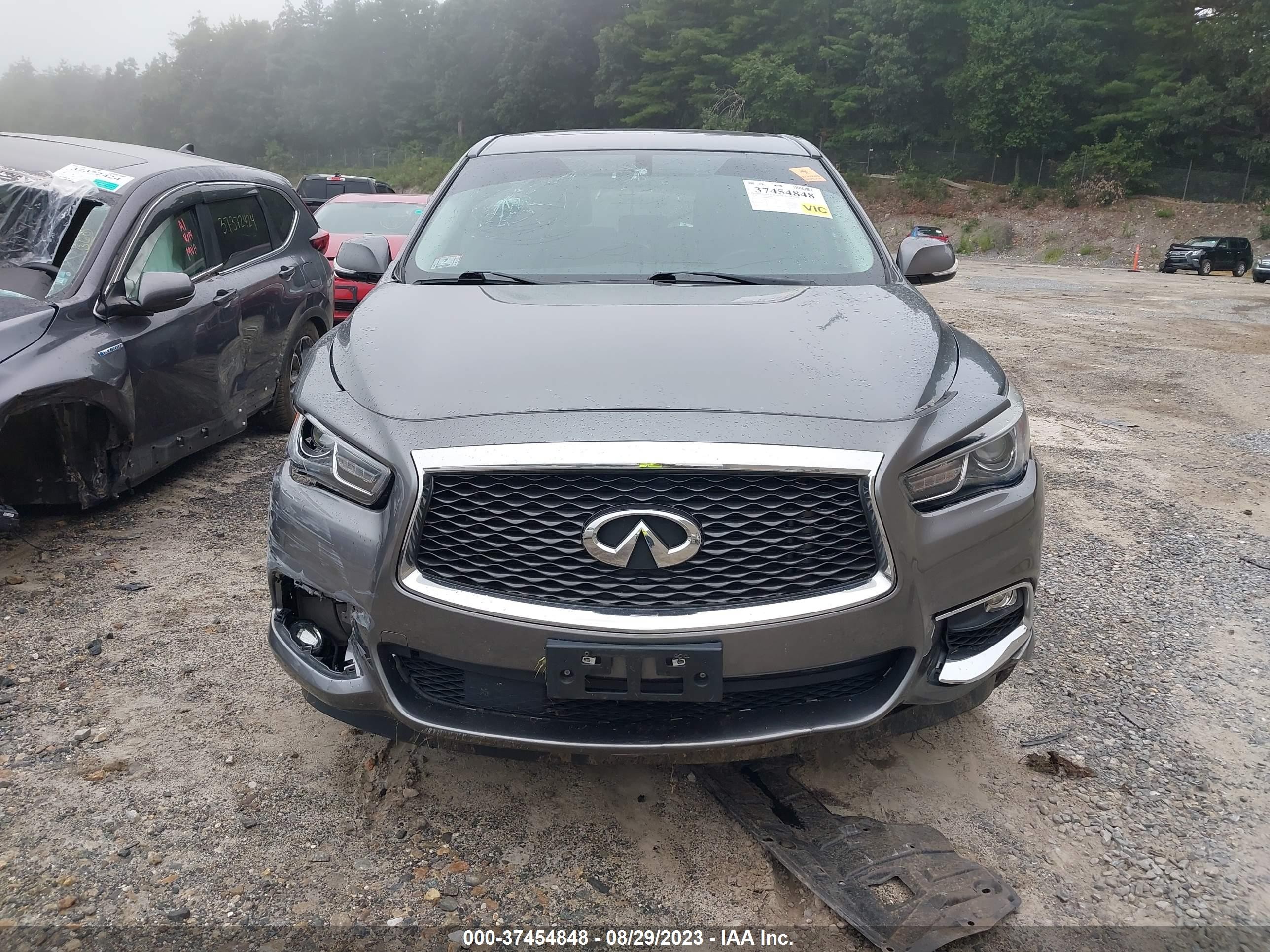 Photo 11 VIN: 5N1DL0MMXJC519459 - INFINITI QX60 