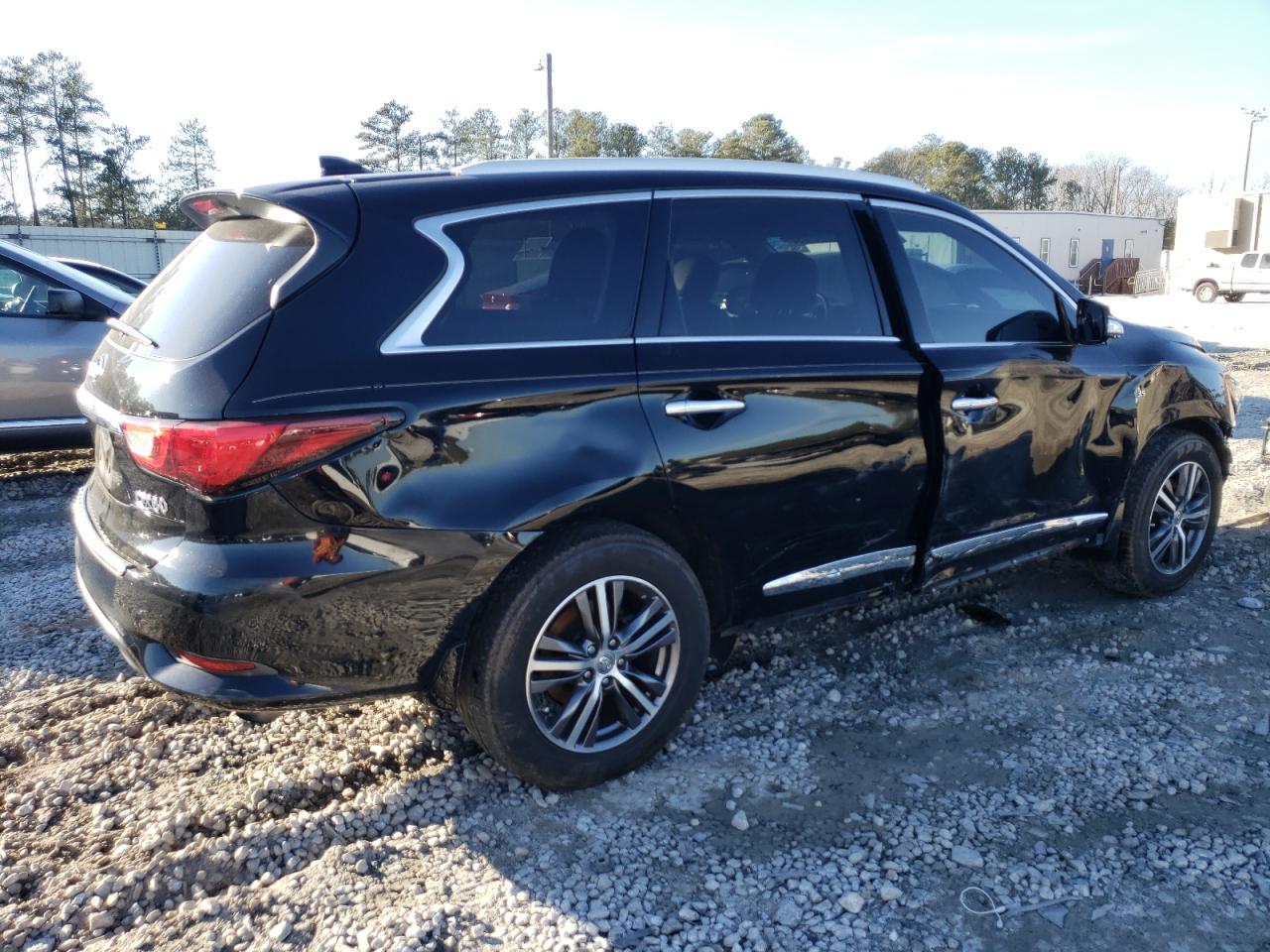 Photo 2 VIN: 5N1DL0MN0HC505878 - INFINITI QX60 