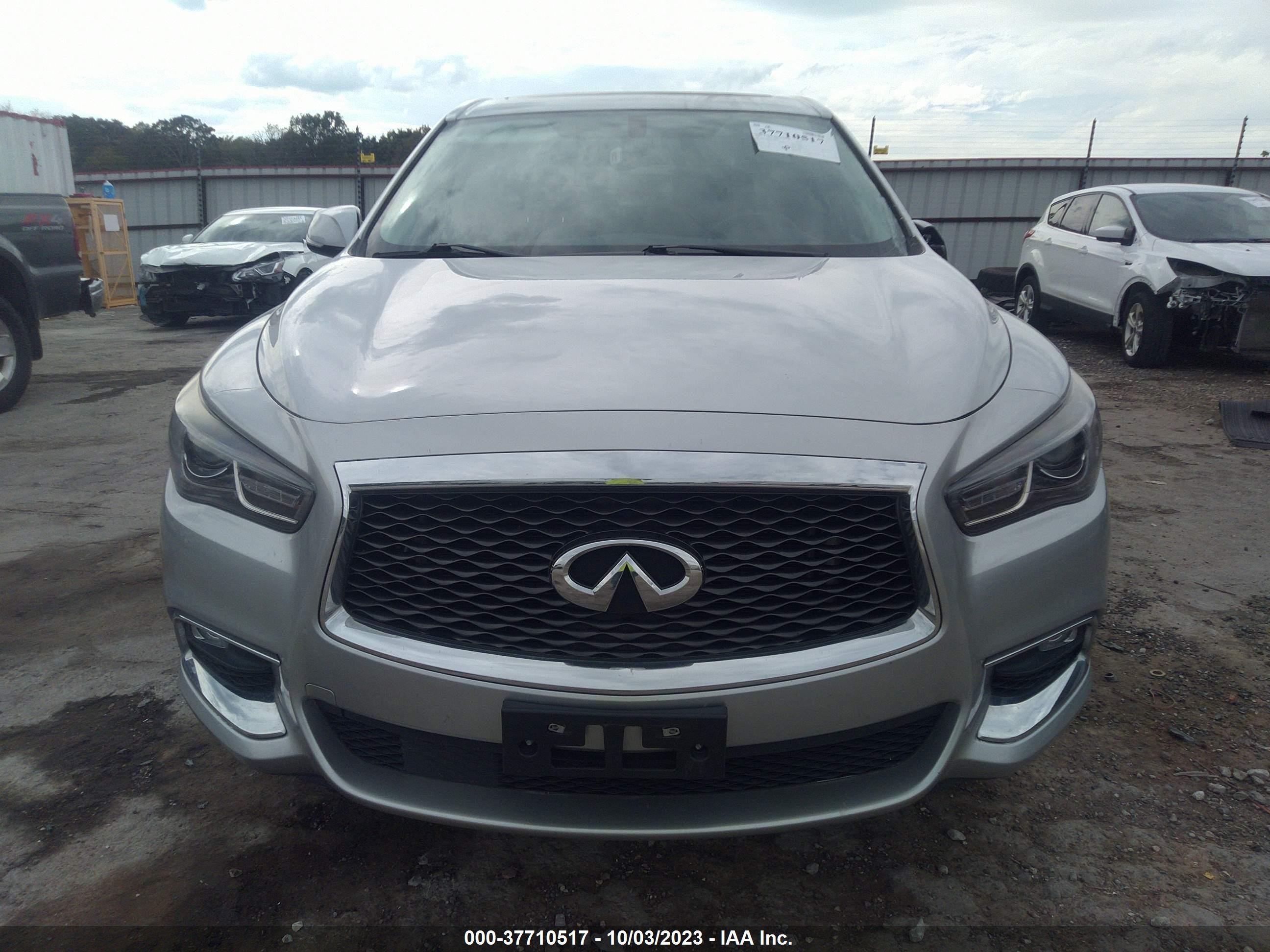 Photo 11 VIN: 5N1DL0MN1JC502011 - INFINITI QX60 