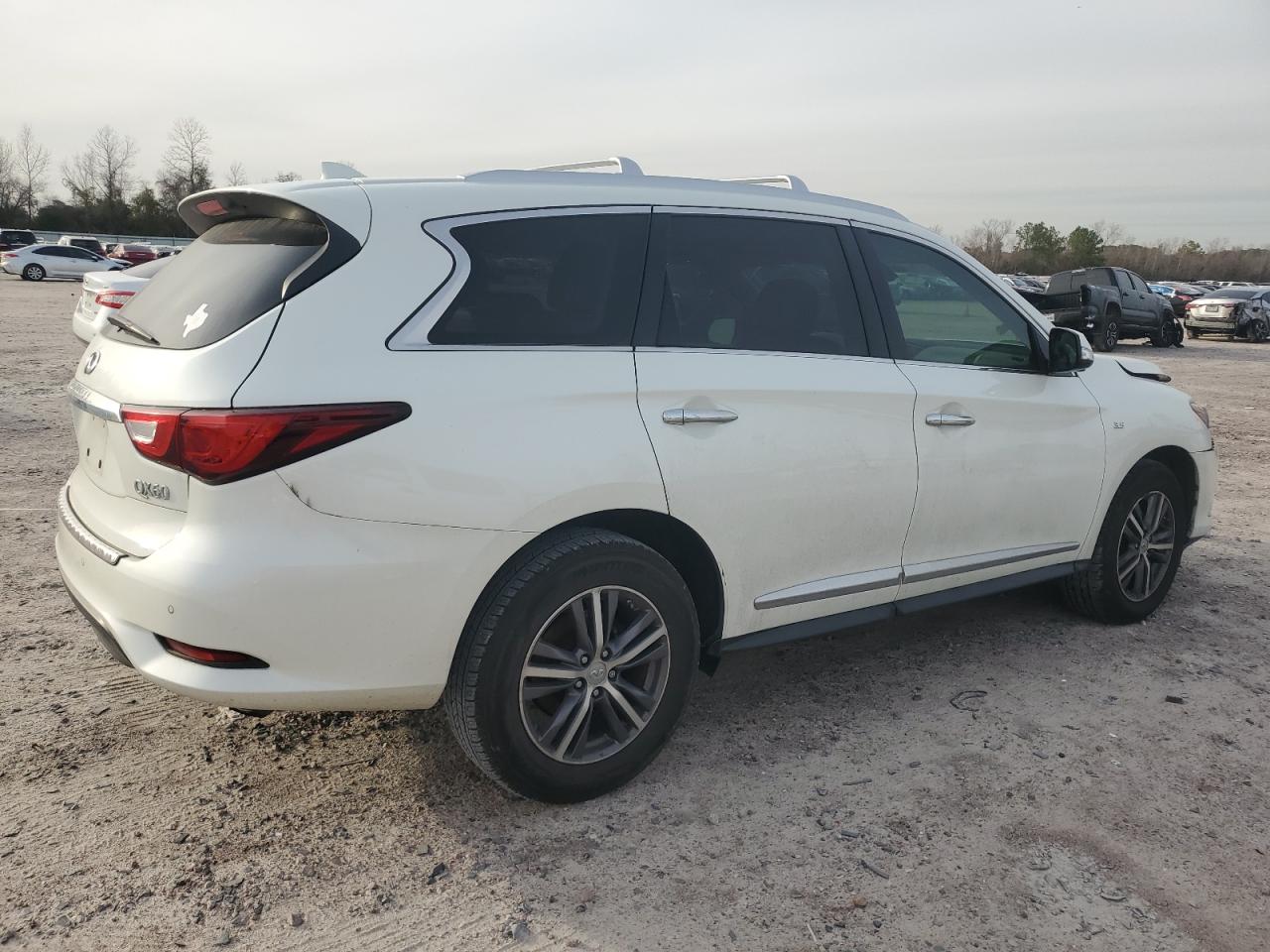 Photo 2 VIN: 5N1DL0MN4JC514671 - INFINITI QX60 