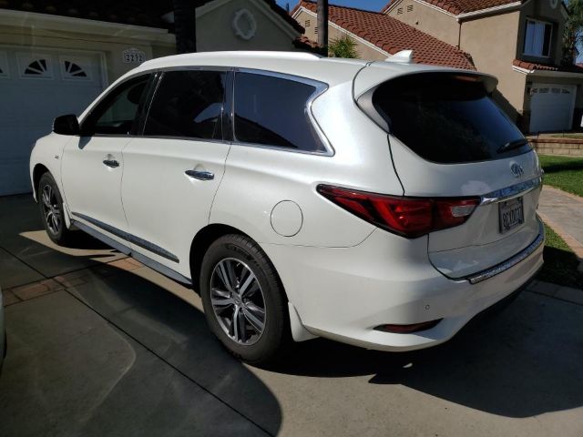 Photo 2 VIN: 5N1DL0MN7JC507097 - INFINITI QX60 