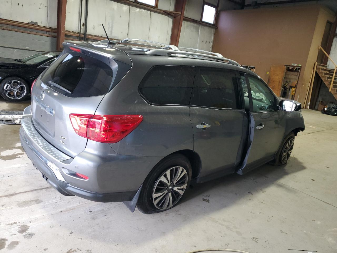 Photo 2 VIN: 5N1DR2MM3HC652441 - NISSAN PATHFINDER 