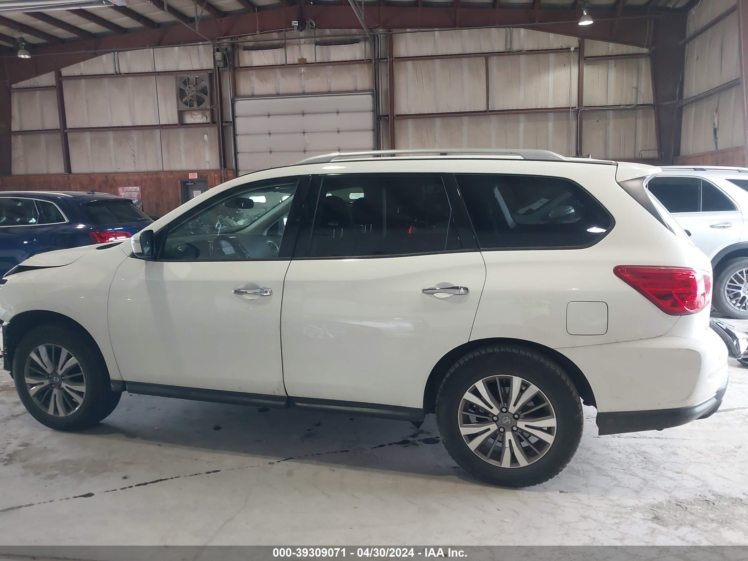 Photo 14 VIN: 5N1DR2MM4JC647013 - NISSAN PATHFINDER 