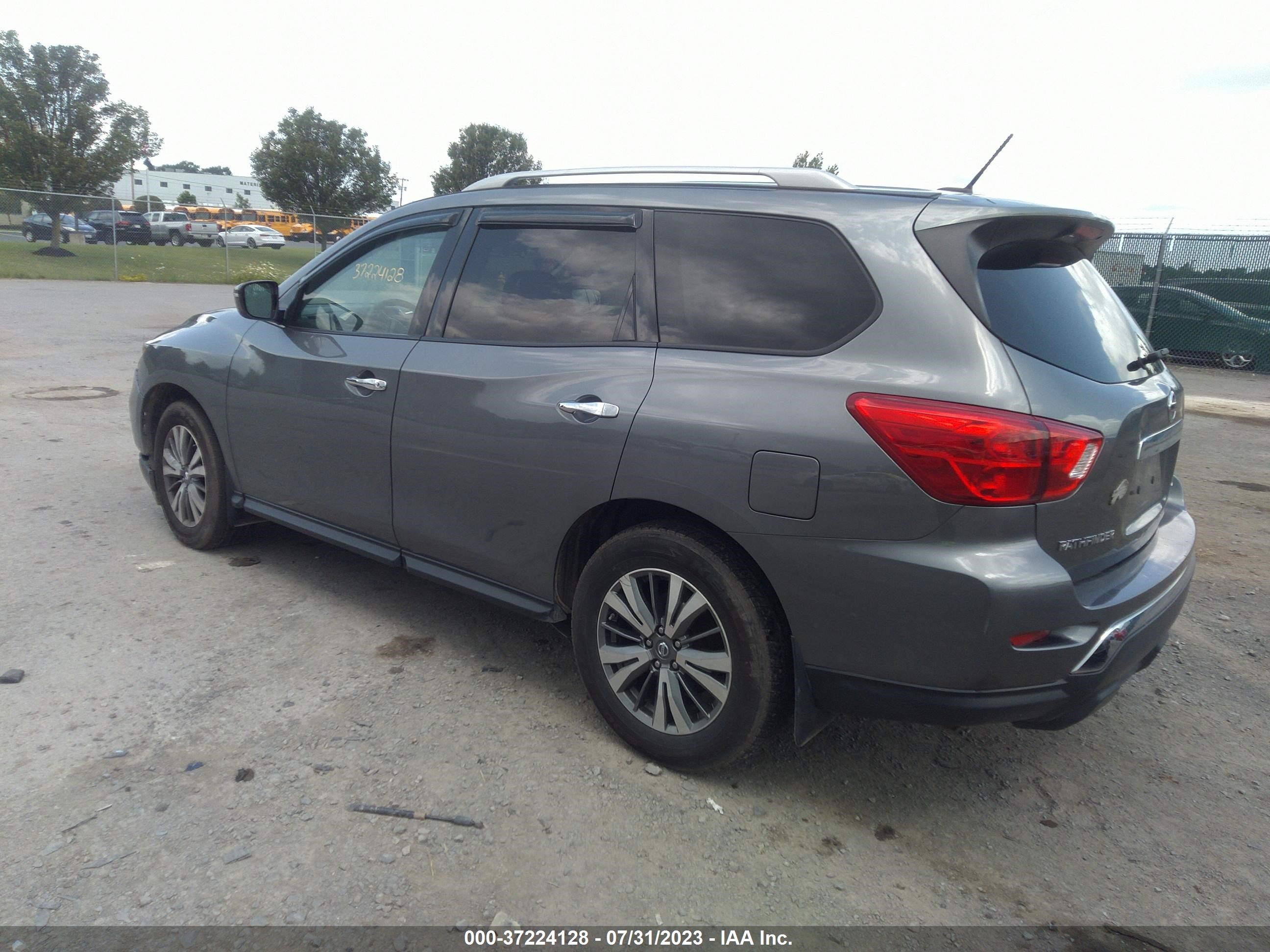 Photo 2 VIN: 5N1DR2MM4JC648694 - NISSAN PATHFINDER 