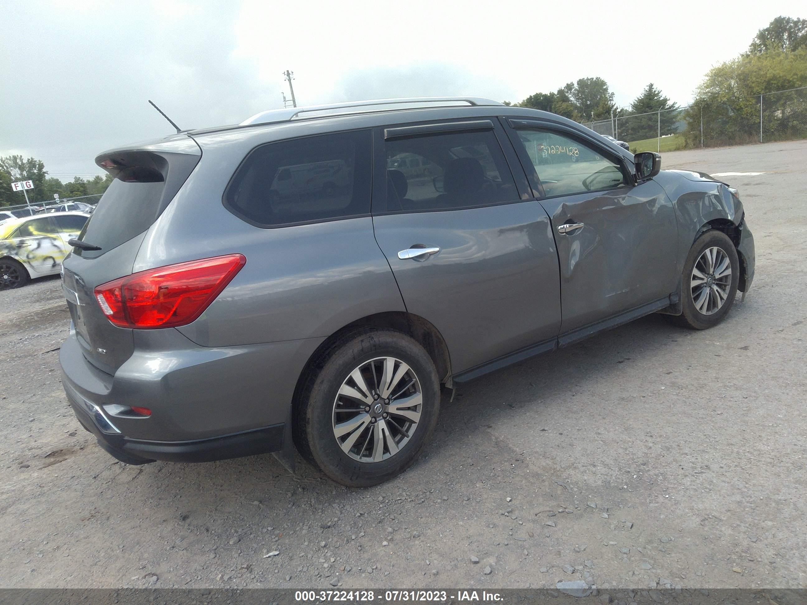 Photo 3 VIN: 5N1DR2MM4JC648694 - NISSAN PATHFINDER 