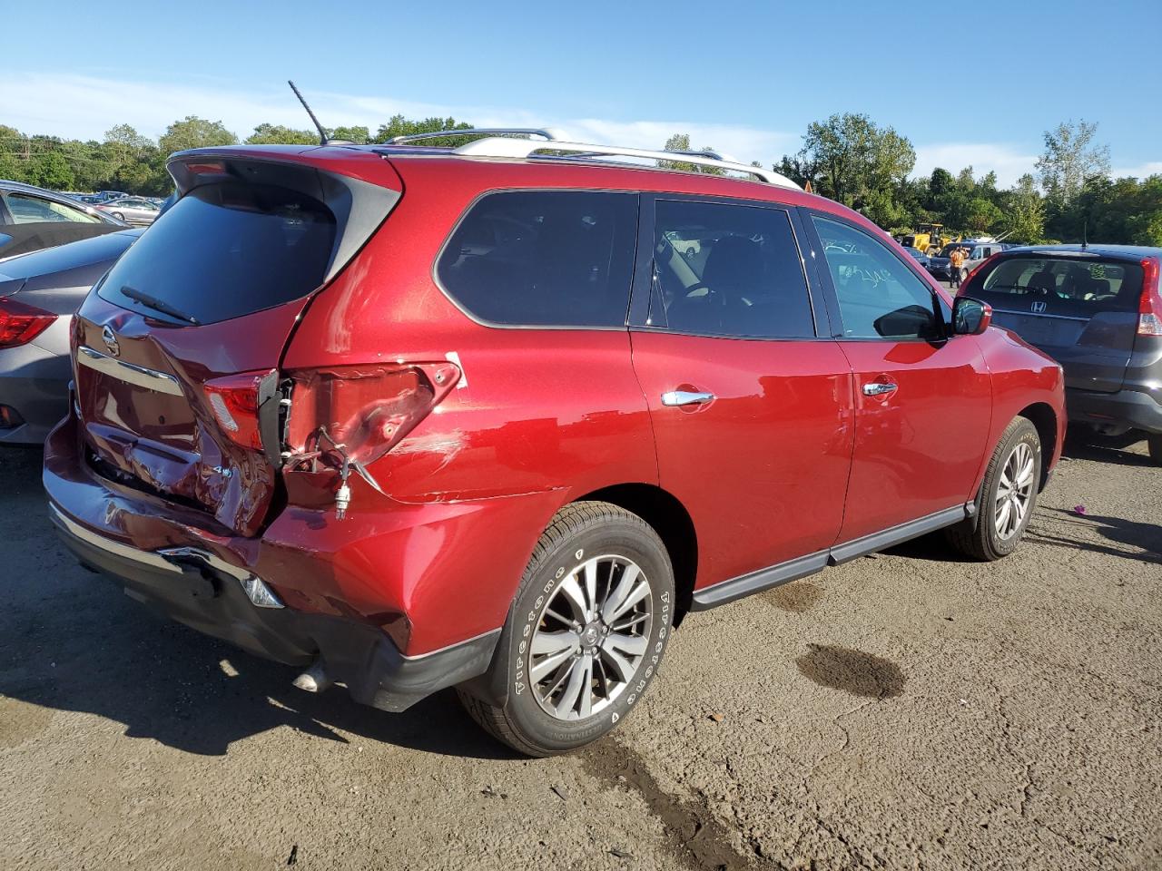 Photo 2 VIN: 5N1DR2MM4JC679198 - NISSAN PATHFINDER 