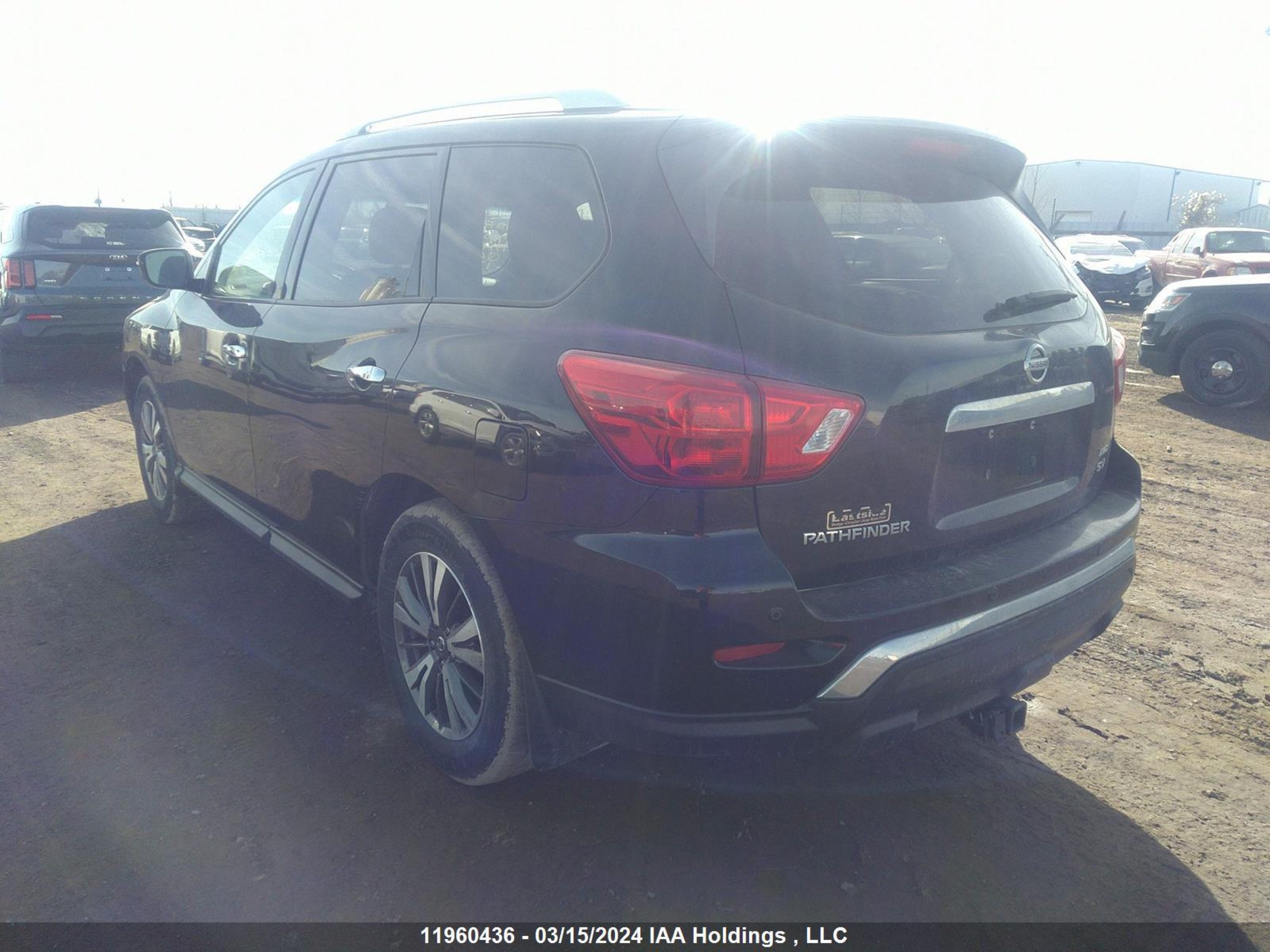 Photo 2 VIN: 5N1DR2MM6HC671419 - NISSAN PATHFINDER 