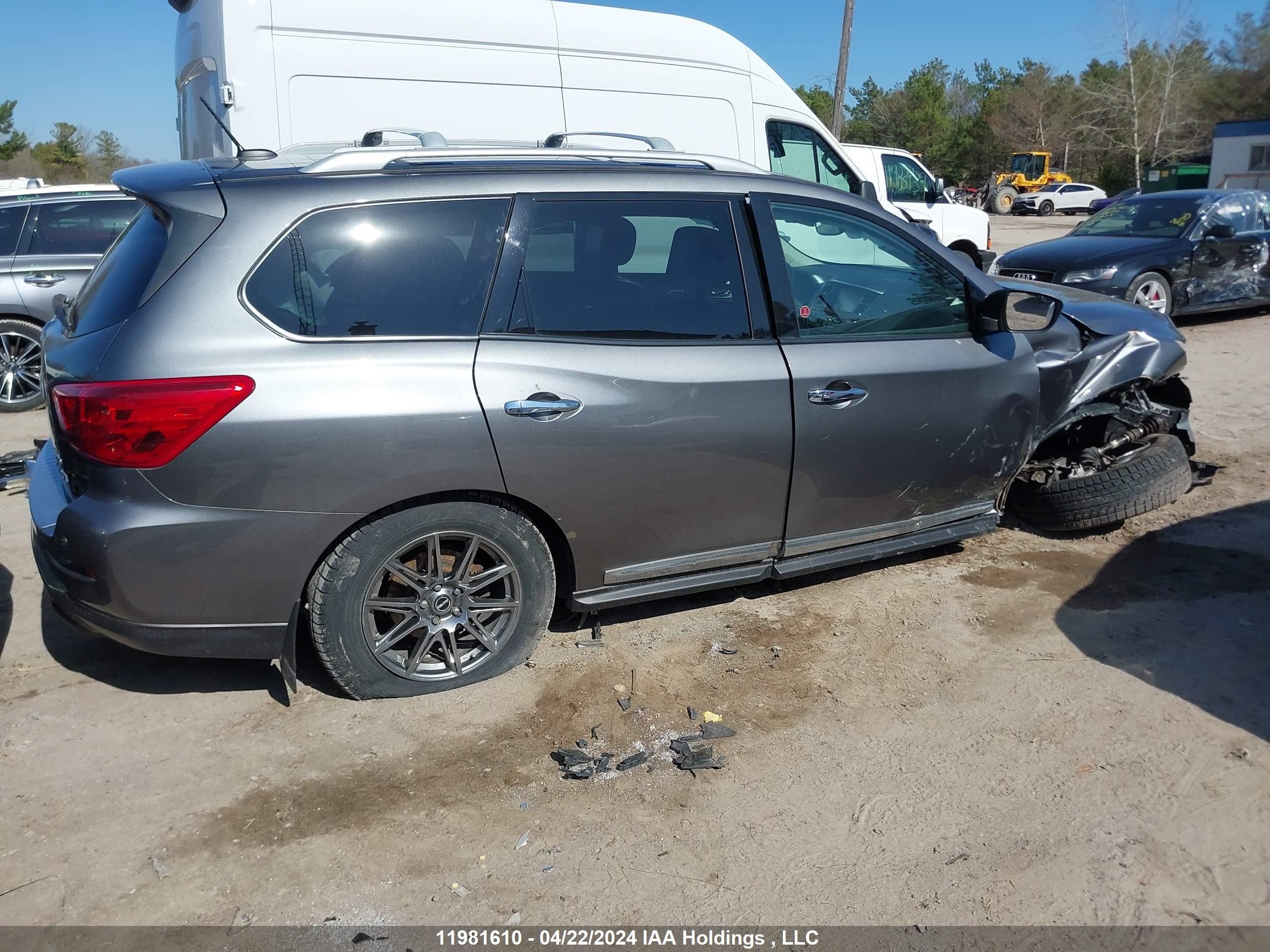 Photo 13 VIN: 5N1DR2MM6JC672026 - NISSAN PATHFINDER 