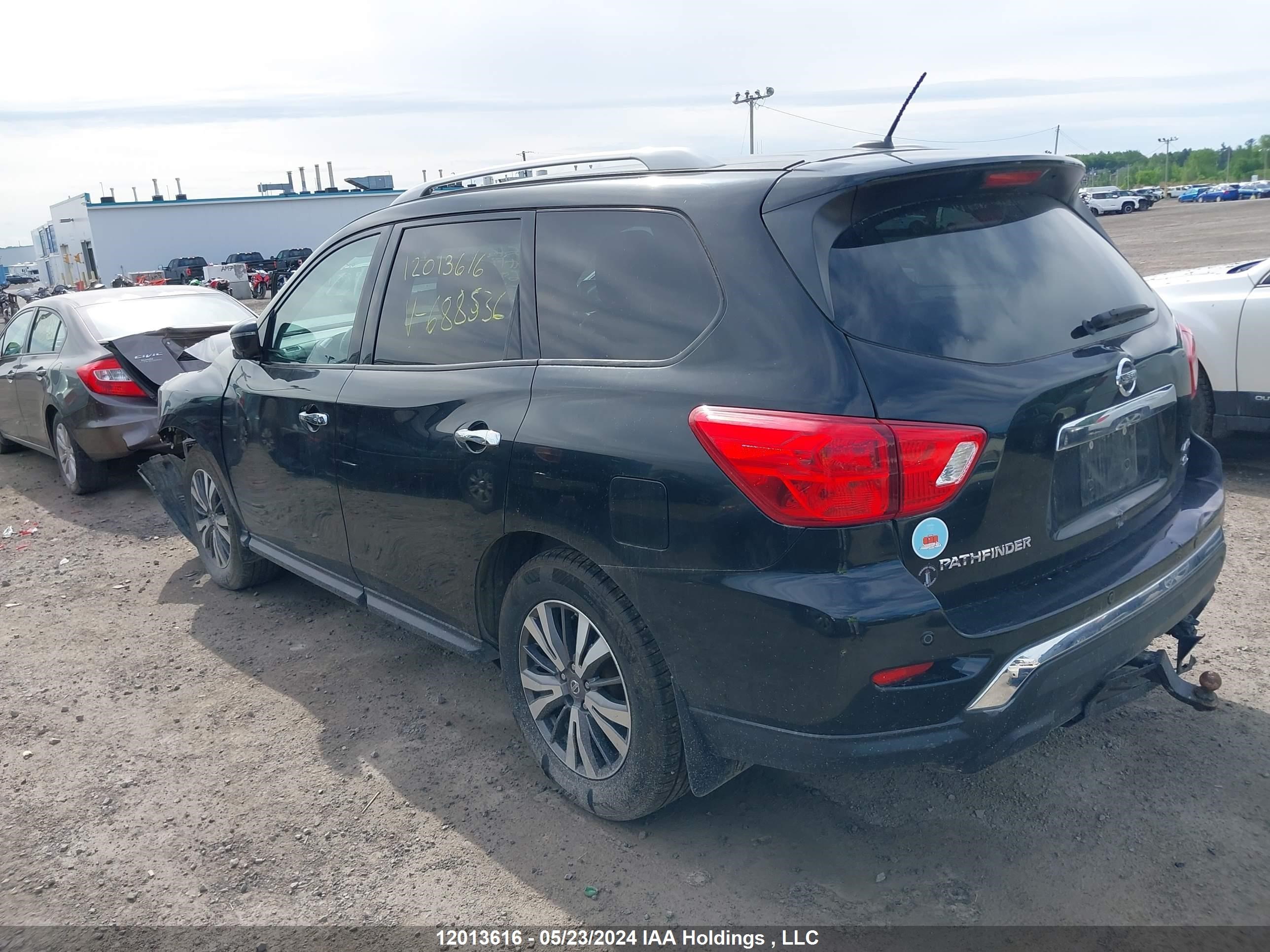 Photo 2 VIN: 5N1DR2MM7HC688536 - NISSAN PATHFINDER 