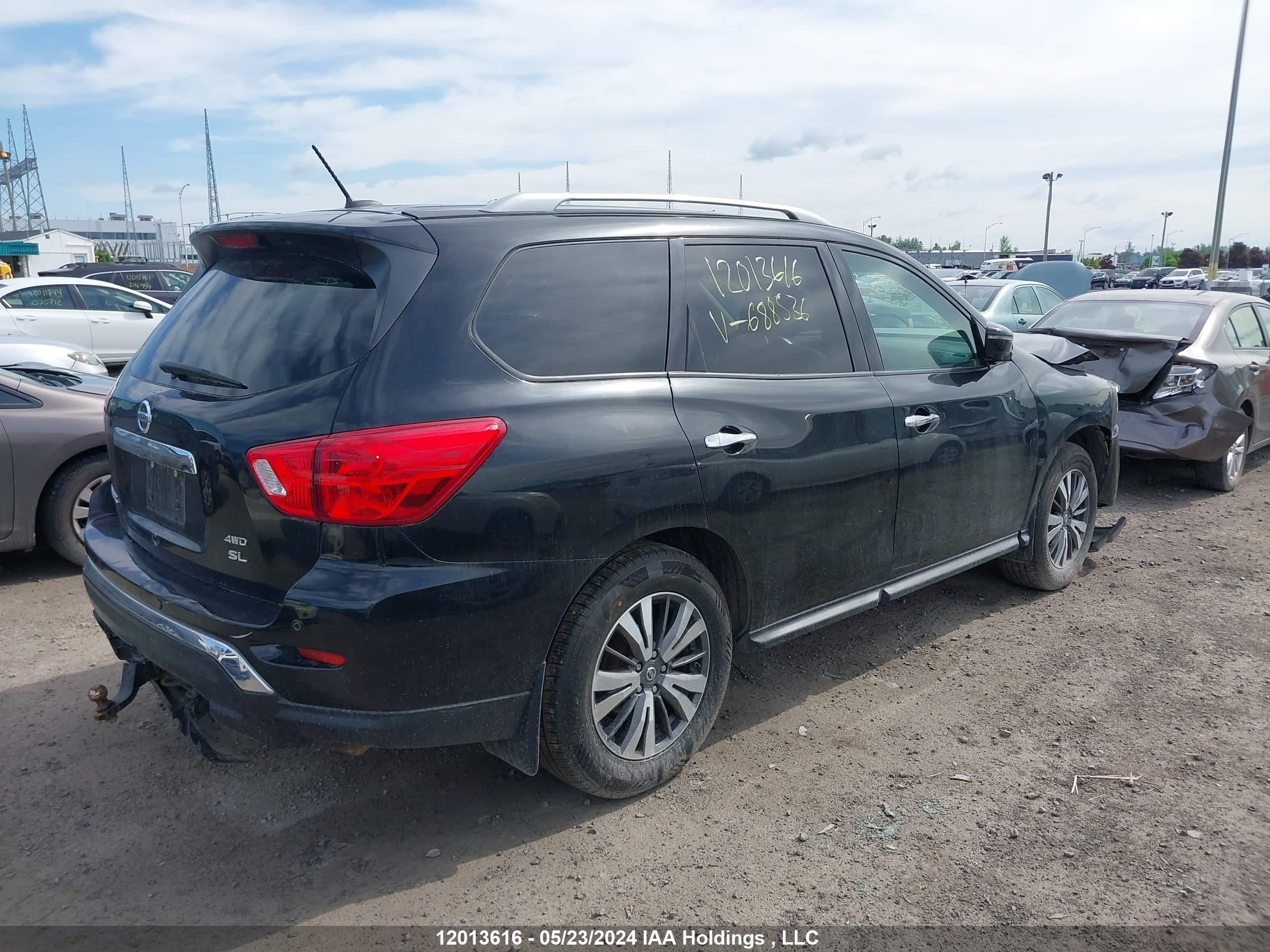 Photo 3 VIN: 5N1DR2MM7HC688536 - NISSAN PATHFINDER 