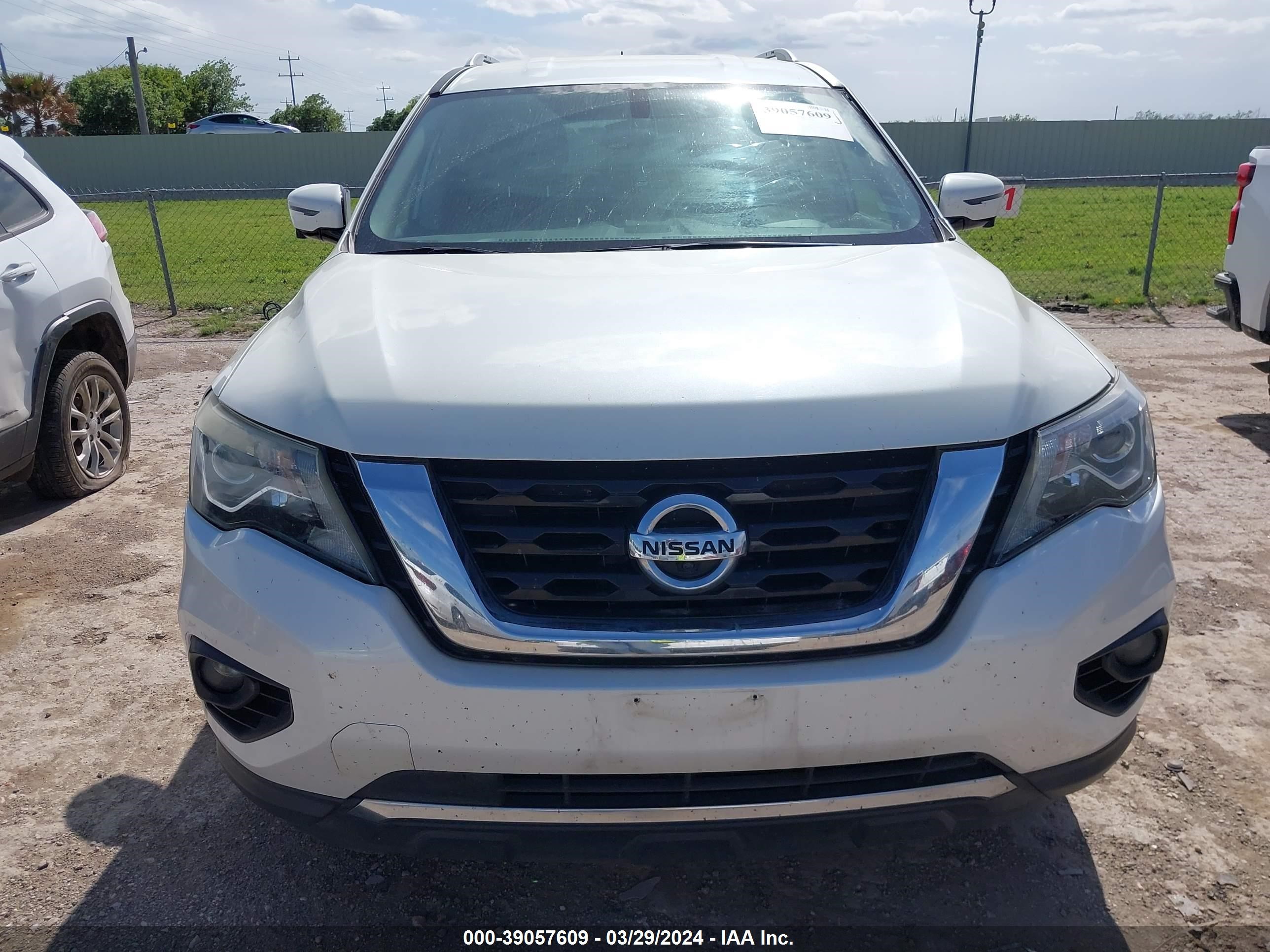 Photo 11 VIN: 5N1DR2MM8HC675889 - NISSAN PATHFINDER 