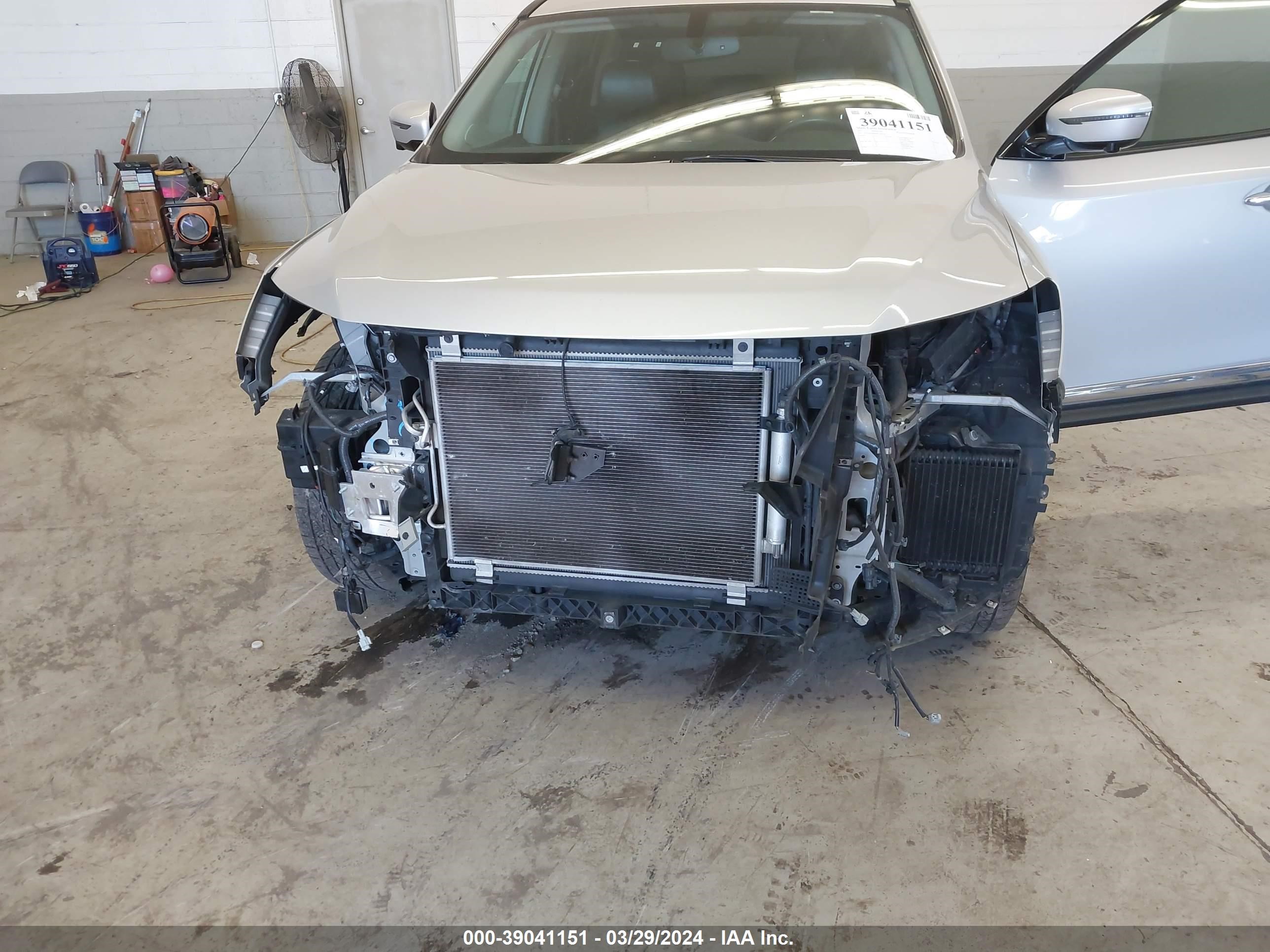 Photo 5 VIN: 5N1DR2MM9HC642626 - NISSAN PATHFINDER 