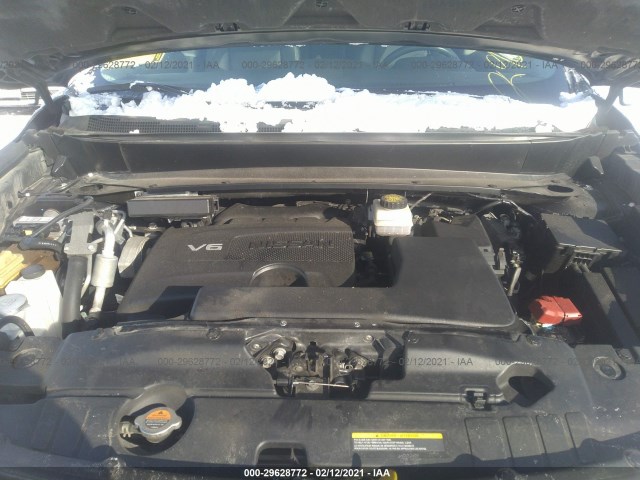 Photo 9 VIN: 5N1DR2MMXJC629342 - NISSAN PATHFINDER 