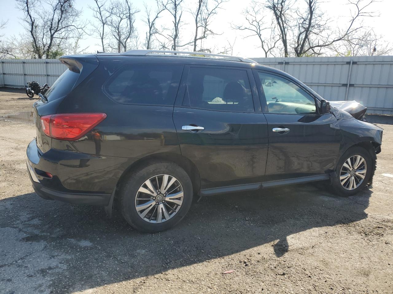 Photo 2 VIN: 5N1DR2MMXJC658078 - NISSAN PATHFINDER 