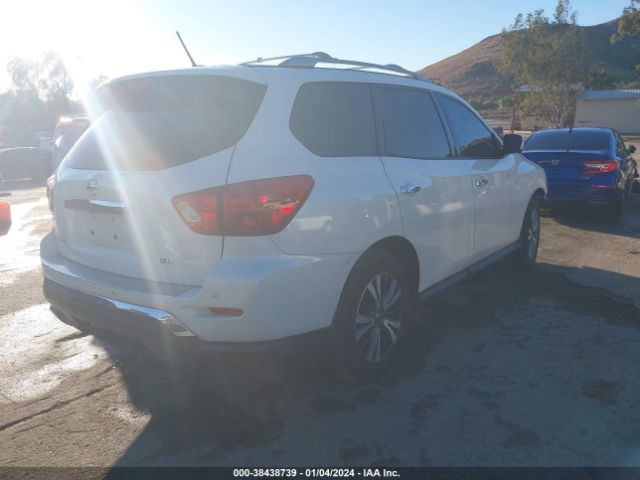 Photo 3 VIN: 5N1DR2MN2HC670647 - NISSAN PATHFINDER 