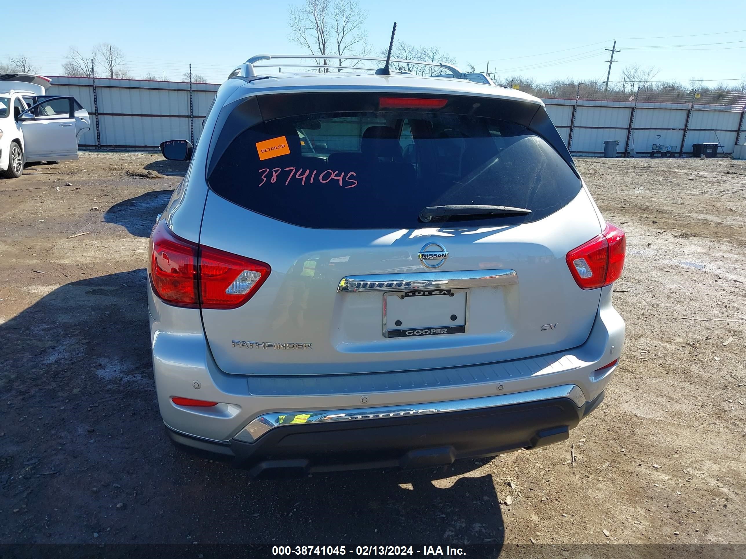 Photo 15 VIN: 5N1DR2MN2JC664465 - NISSAN PATHFINDER 