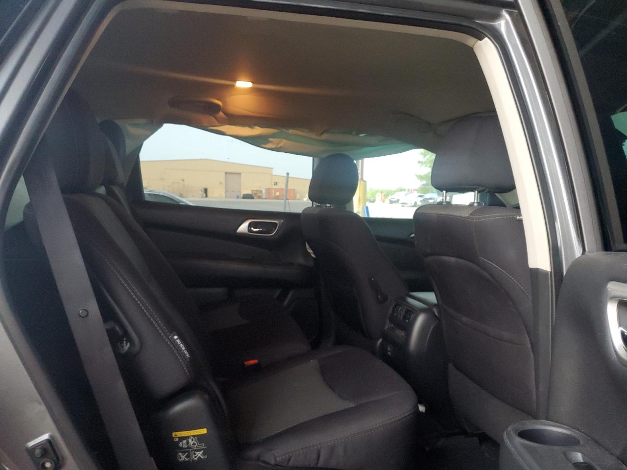 Photo 9 VIN: 5N1DR2MN3JC602248 - NISSAN PATHFINDER 