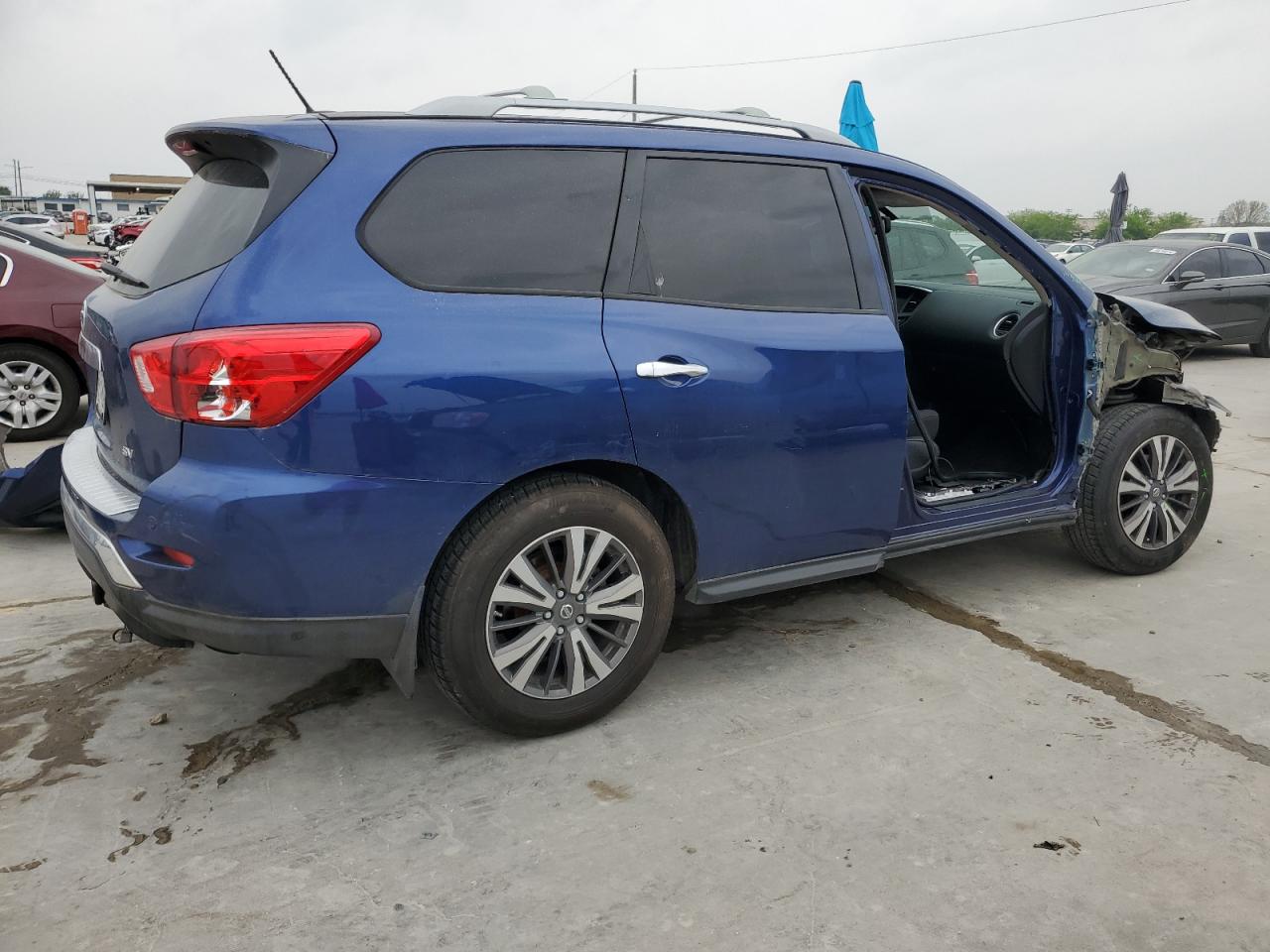 Photo 3 VIN: 5N1DR2MN4HC644955 - NISSAN PATHFINDER 