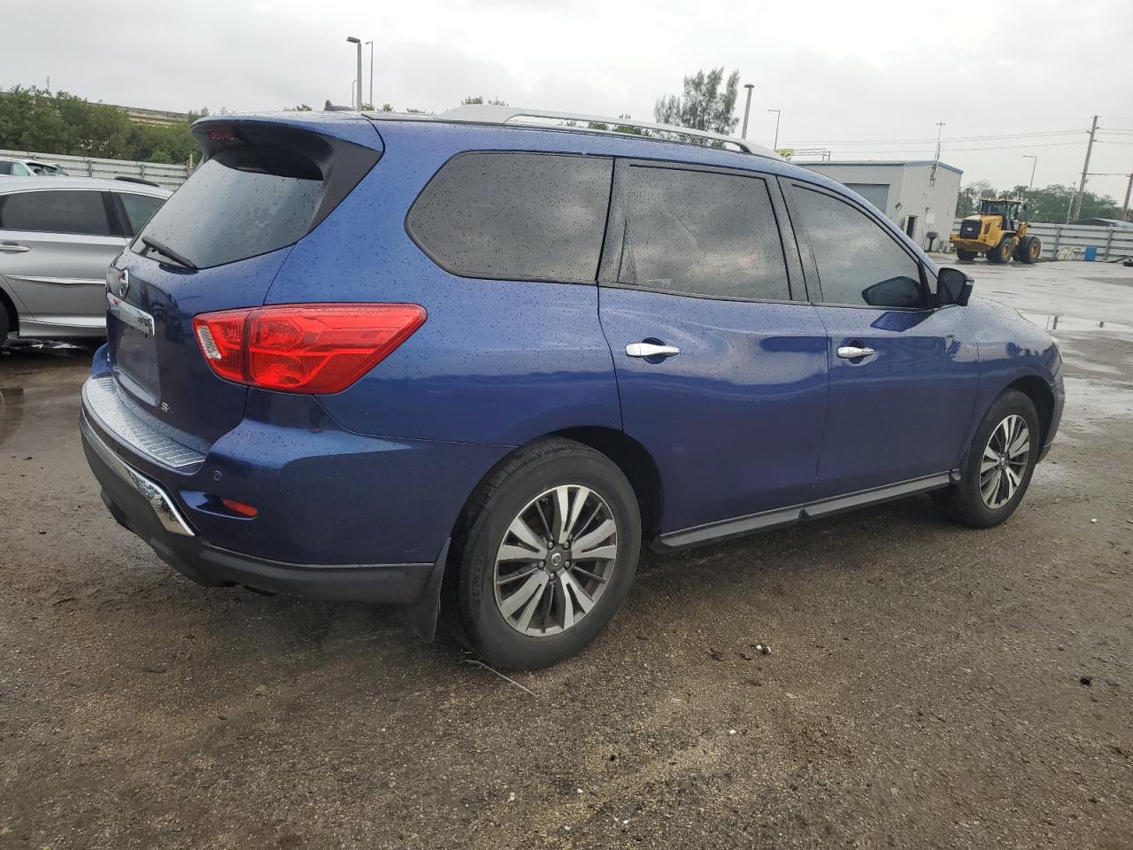 Photo 2 VIN: 5N1DR2MN5HC668648 - NISSAN PATHFINDER 