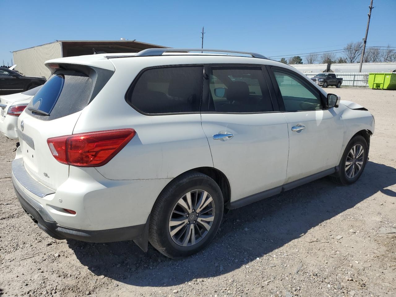 Photo 2 VIN: 5N1DR2MN6HC627607 - NISSAN PATHFINDER 