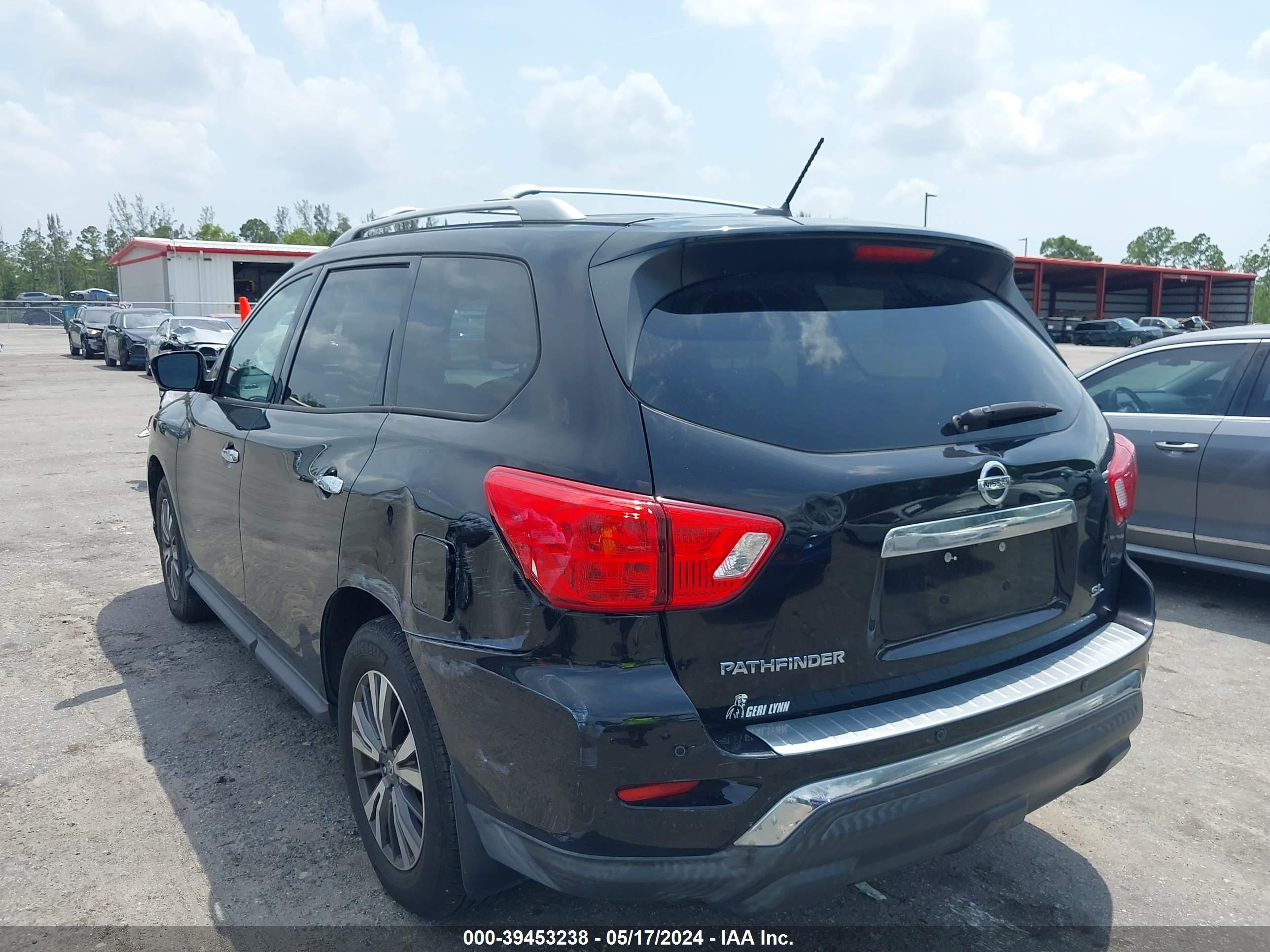 Photo 2 VIN: 5N1DR2MN8HC669034 - NISSAN PATHFINDER 