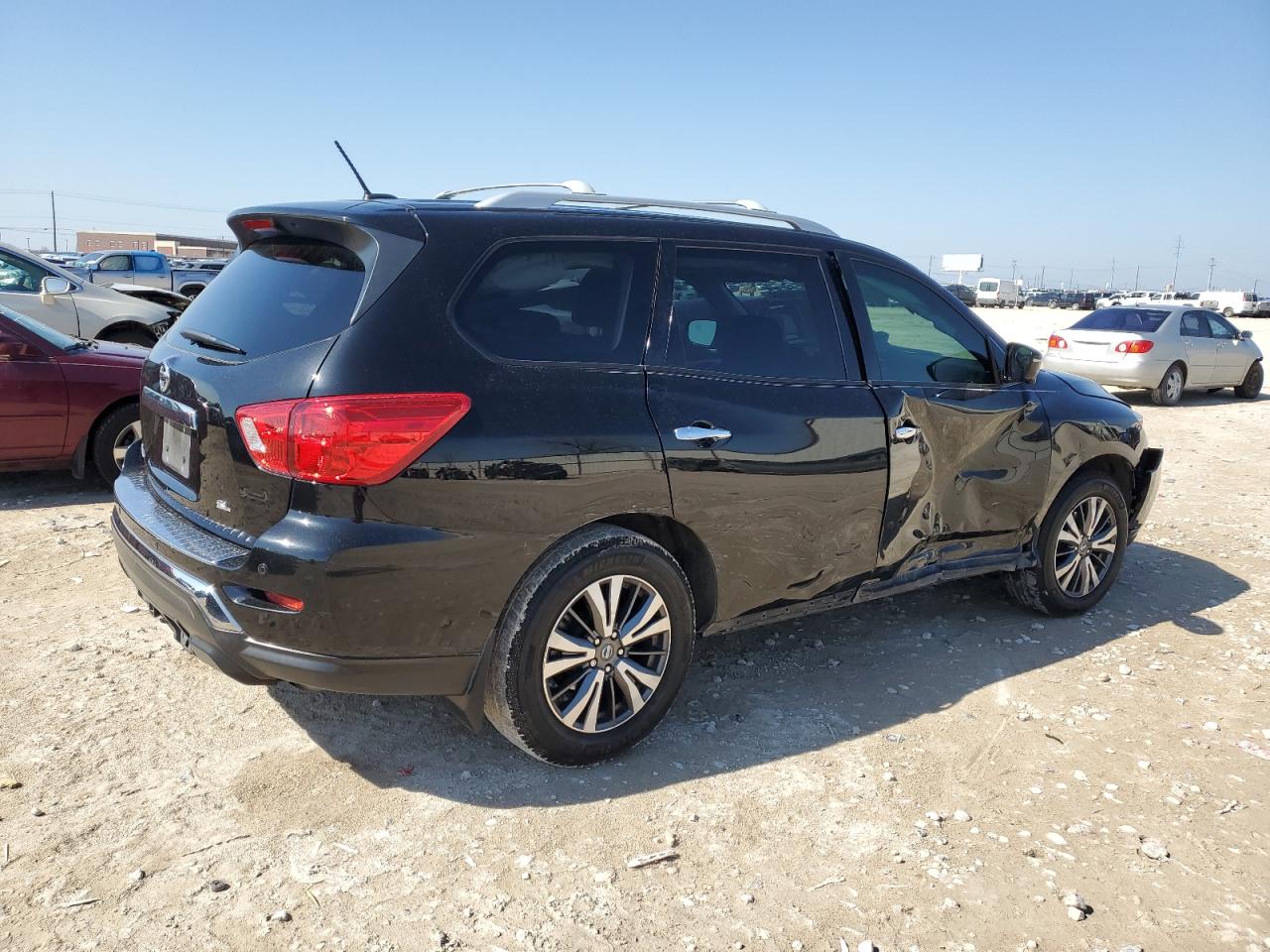 Photo 2 VIN: 5N1DR2MNXHC620482 - NISSAN PATHFINDER 