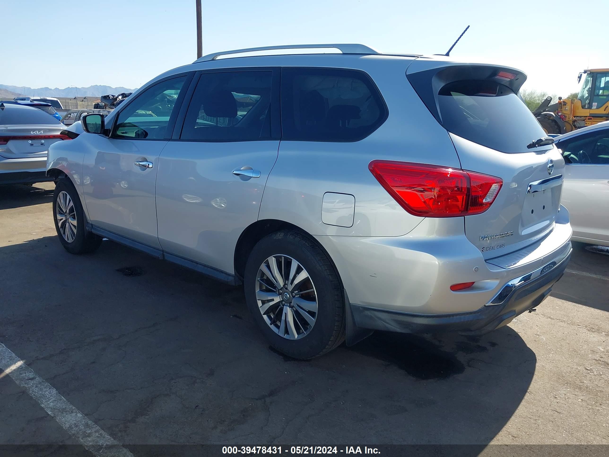 Photo 2 VIN: 5N1DR2MNXHC627612 - NISSAN PATHFINDER 