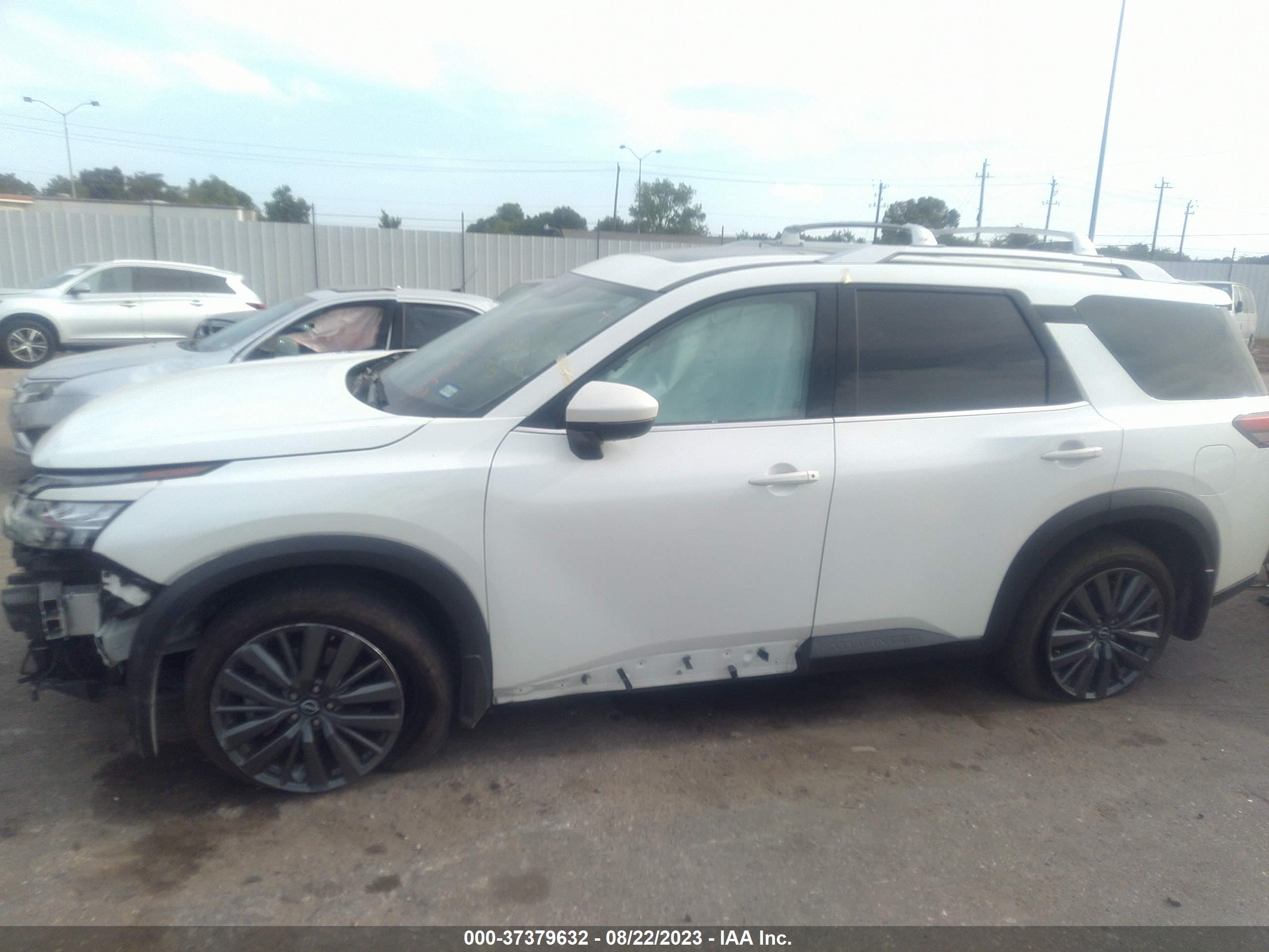 Photo 13 VIN: 5N1DR3CB6NC232142 - NISSAN PATHFINDER 