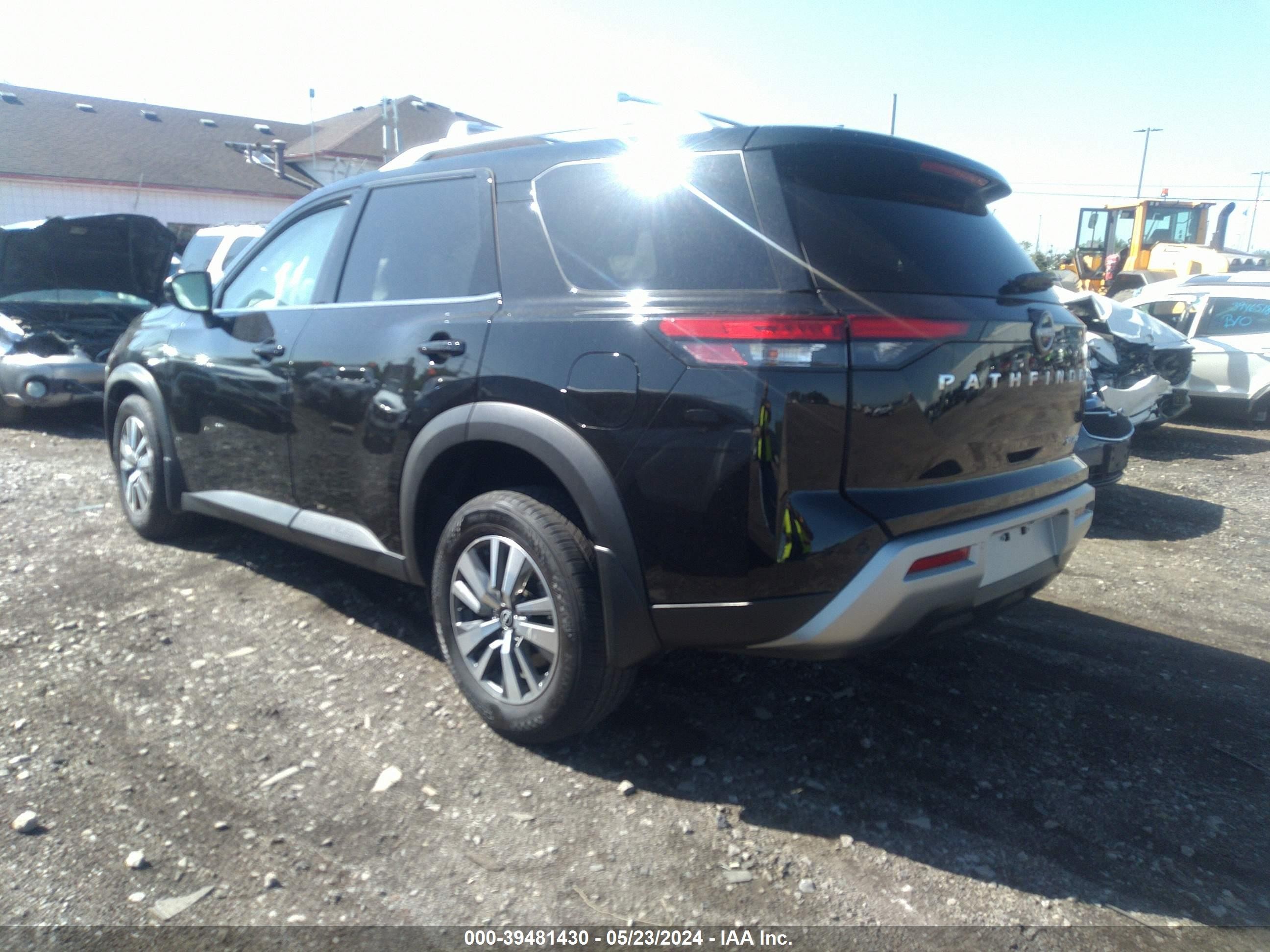 Photo 2 VIN: 5N1DR3CC0RC206683 - NISSAN PATHFINDER 