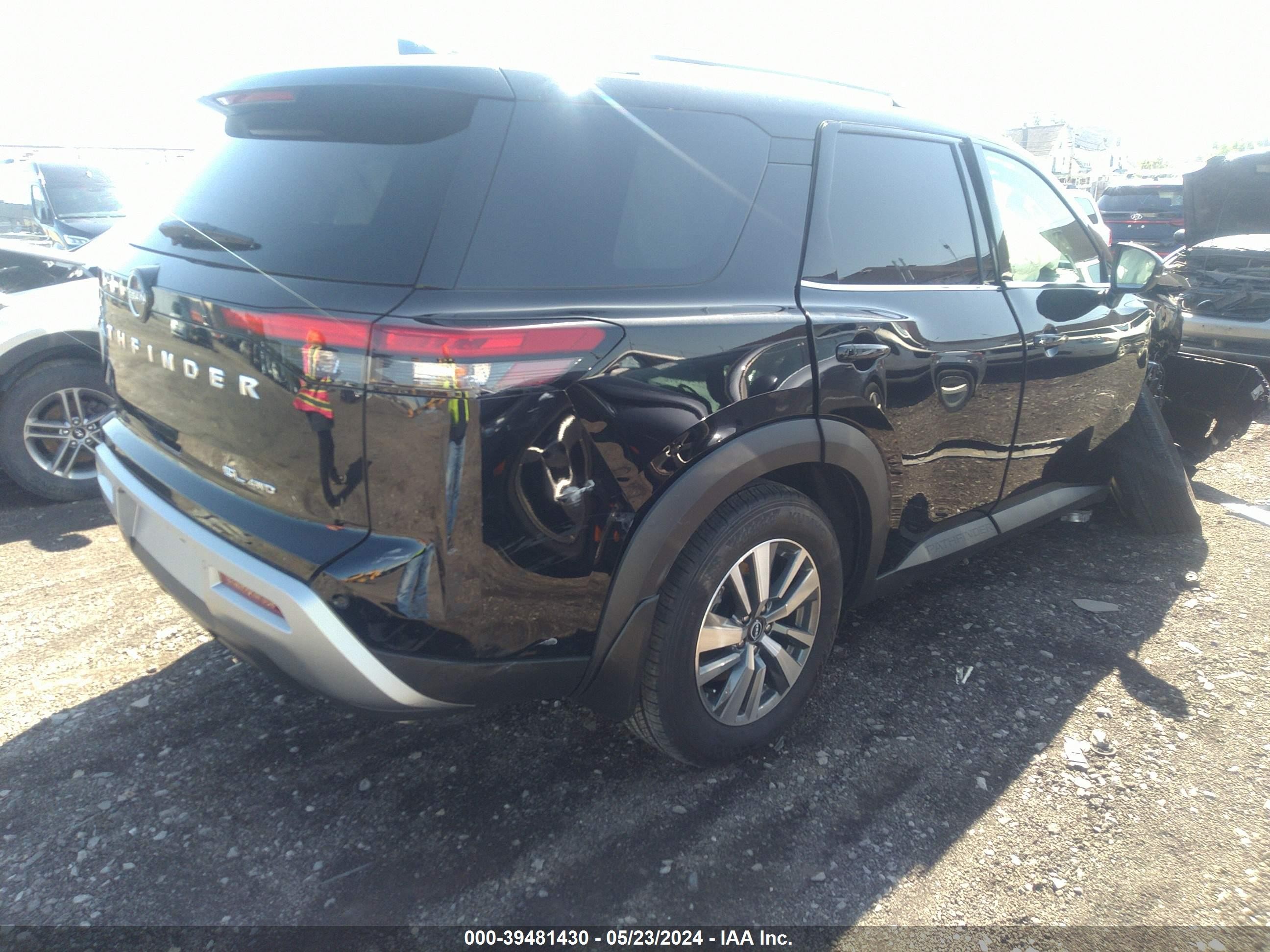 Photo 3 VIN: 5N1DR3CC0RC206683 - NISSAN PATHFINDER 