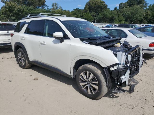 Photo 3 VIN: 5N1DR3CC6PC246070 - NISSAN PATHFINDER 