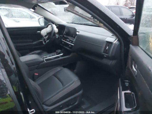 Photo 4 VIN: 5N1DR3CD8PC200698 - NISSAN PATHFINDER 