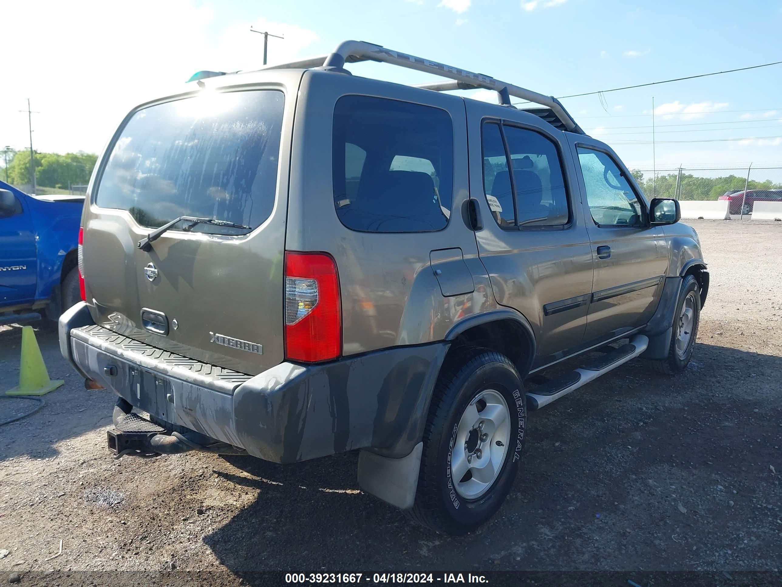 Photo 3 VIN: 5N1ED28T01C592645 - NISSAN XTERRA 