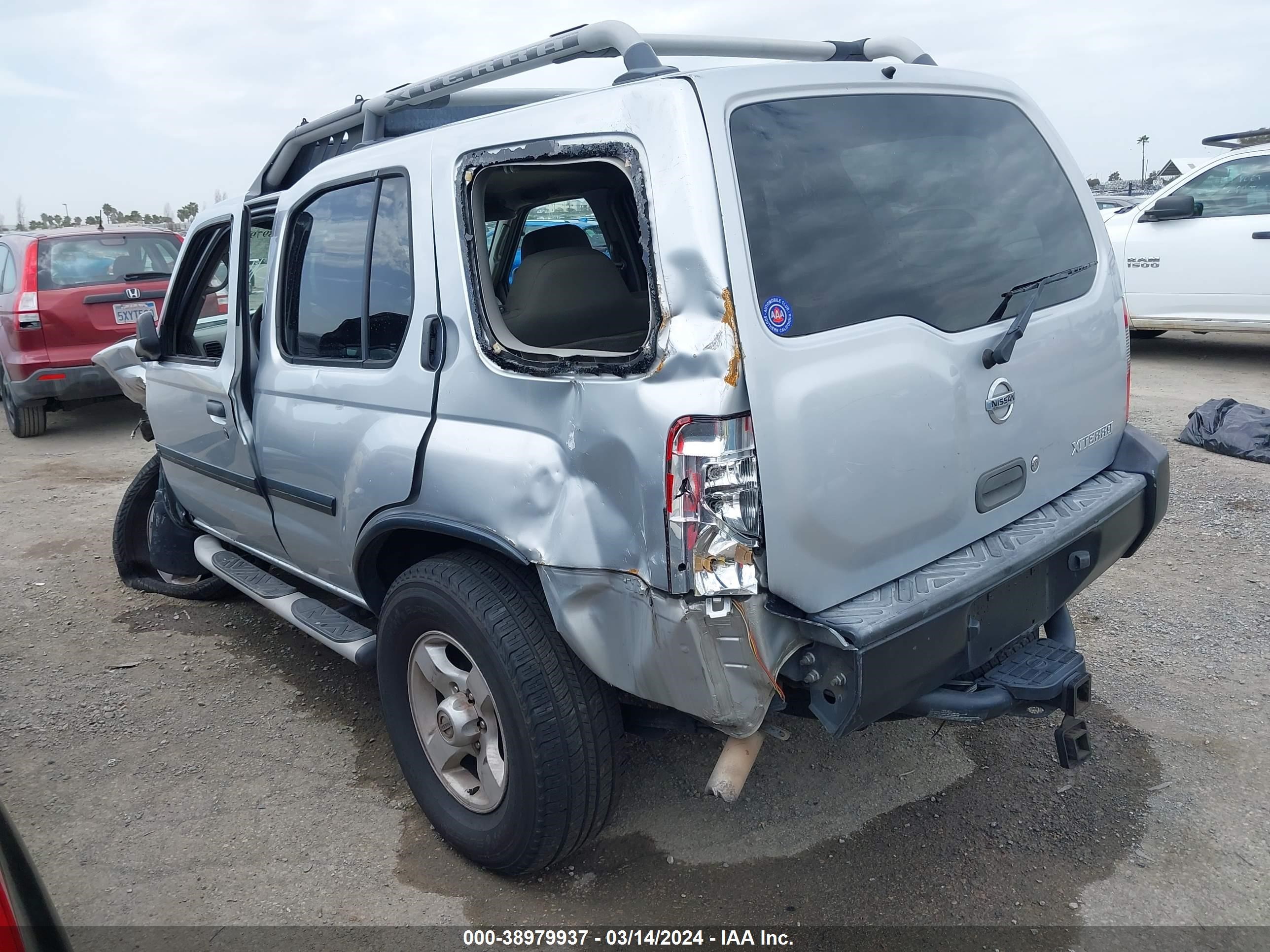 Photo 2 VIN: 5N1ED28T04C677182 - NISSAN XTERRA 