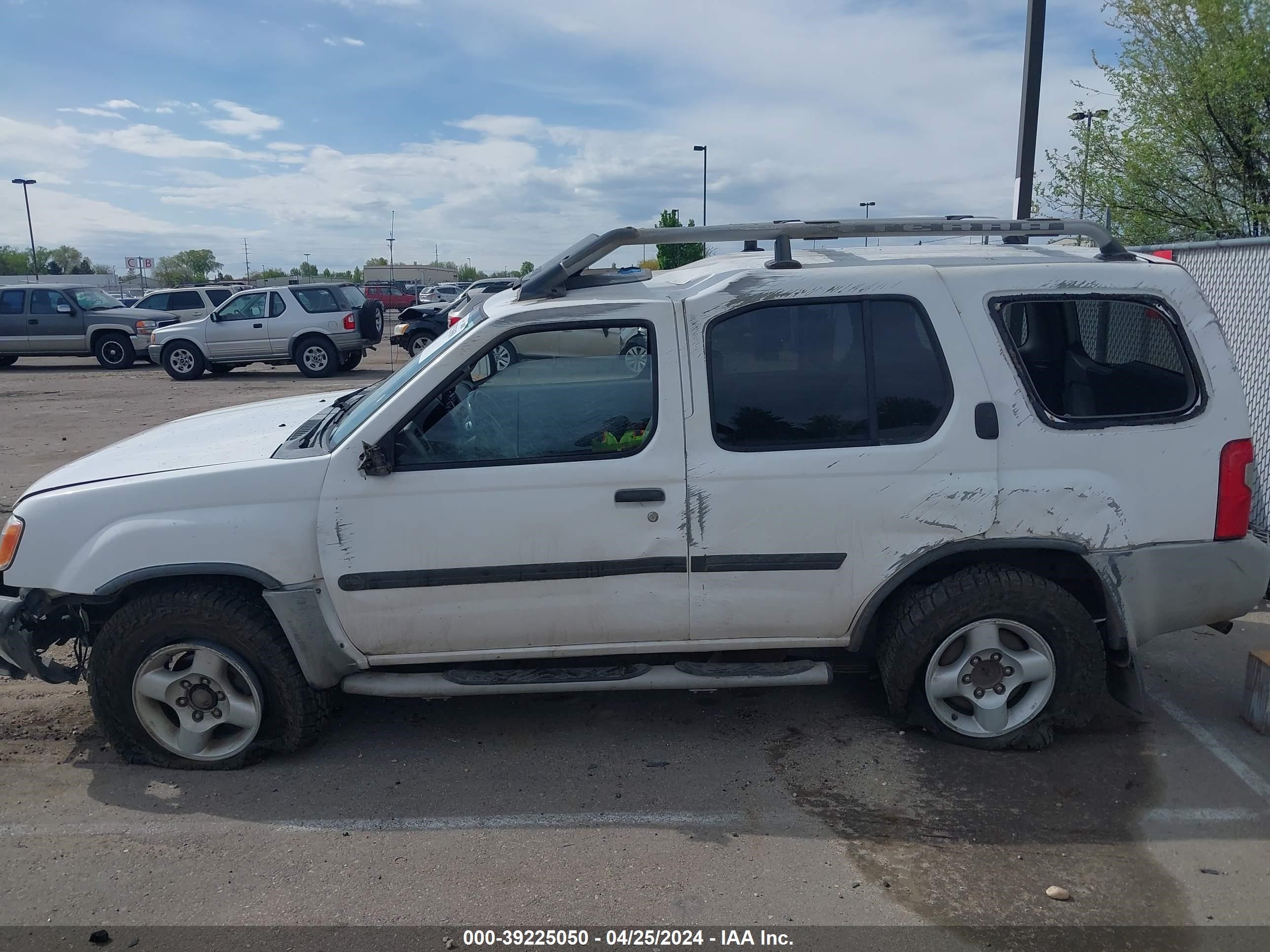 Photo 13 VIN: 5N1ED28T11C530817 - NISSAN XTERRA 