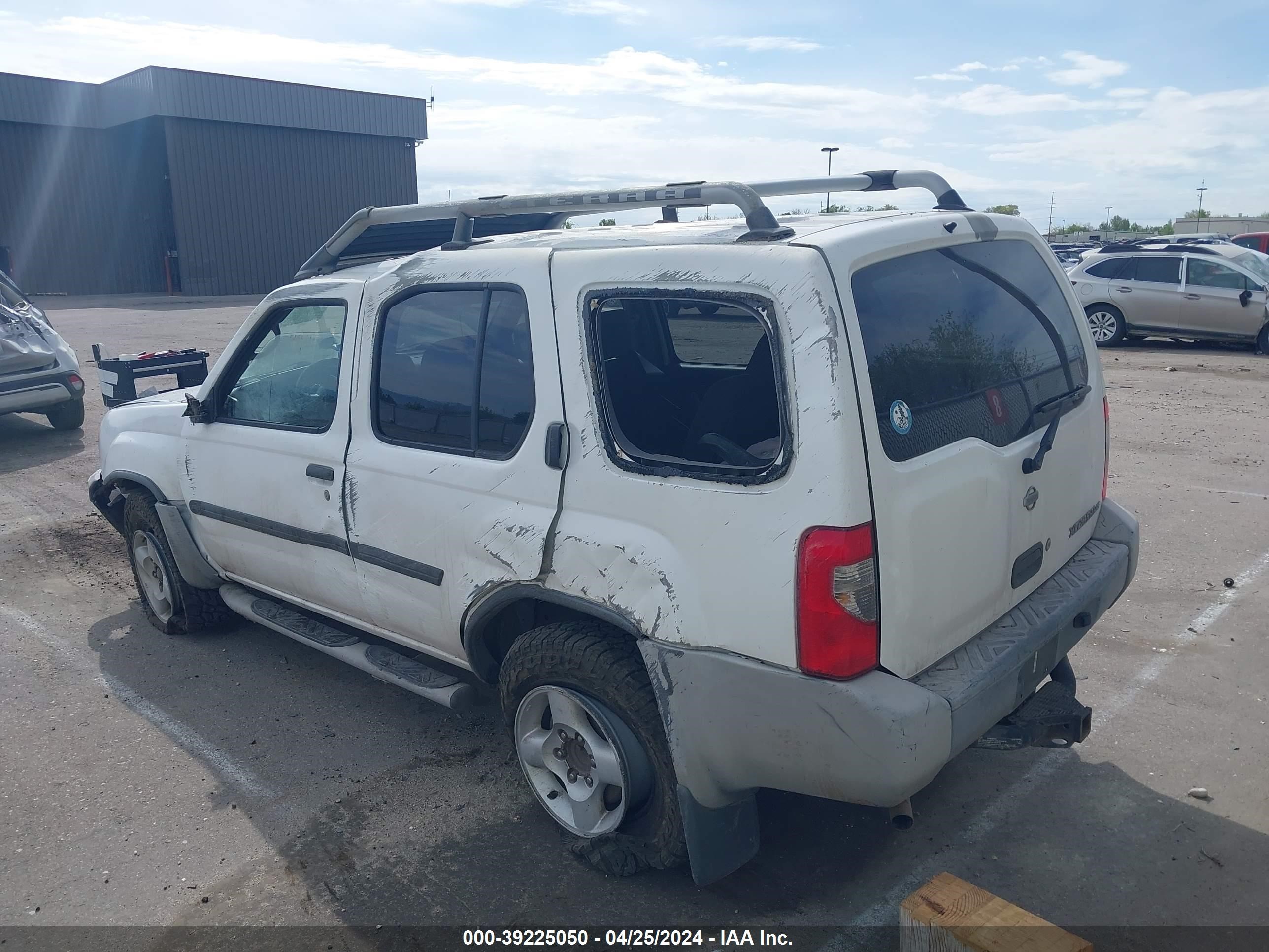 Photo 2 VIN: 5N1ED28T11C530817 - NISSAN XTERRA 