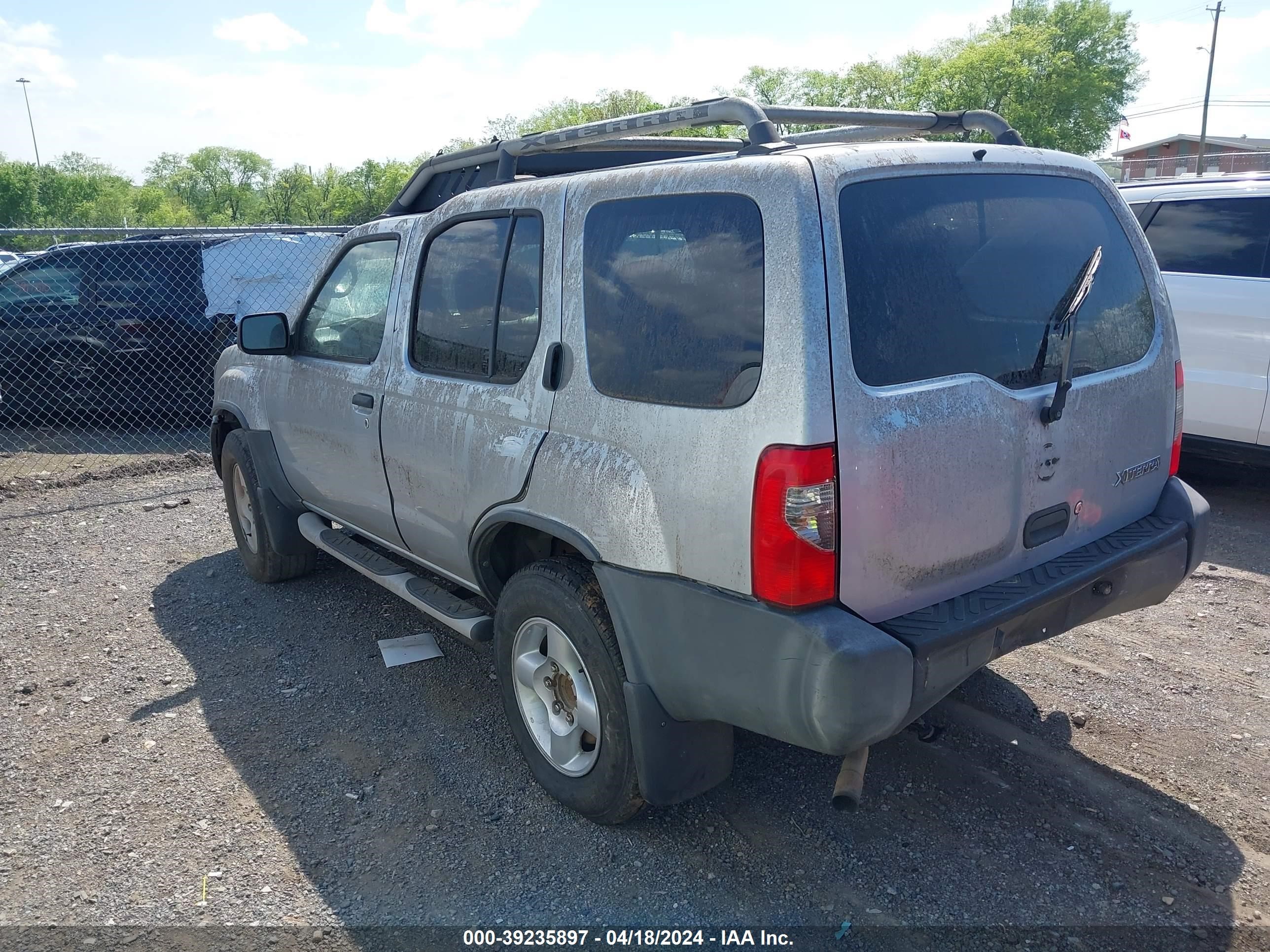 Photo 2 VIN: 5N1ED28T42C520266 - NISSAN XTERRA 