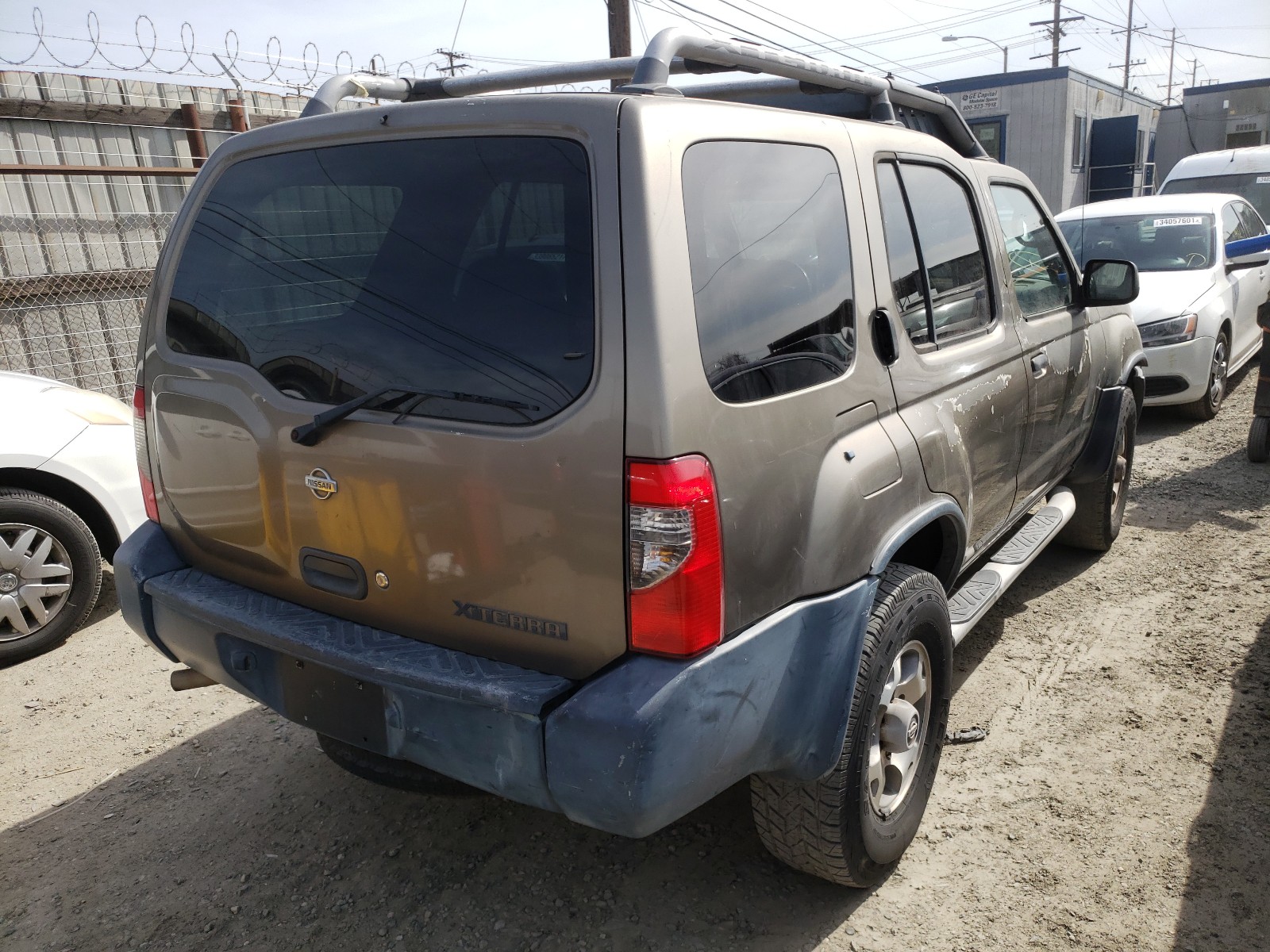 Photo 3 VIN: 5N1ED28T51C507699 - NISSAN XTERRA XE 