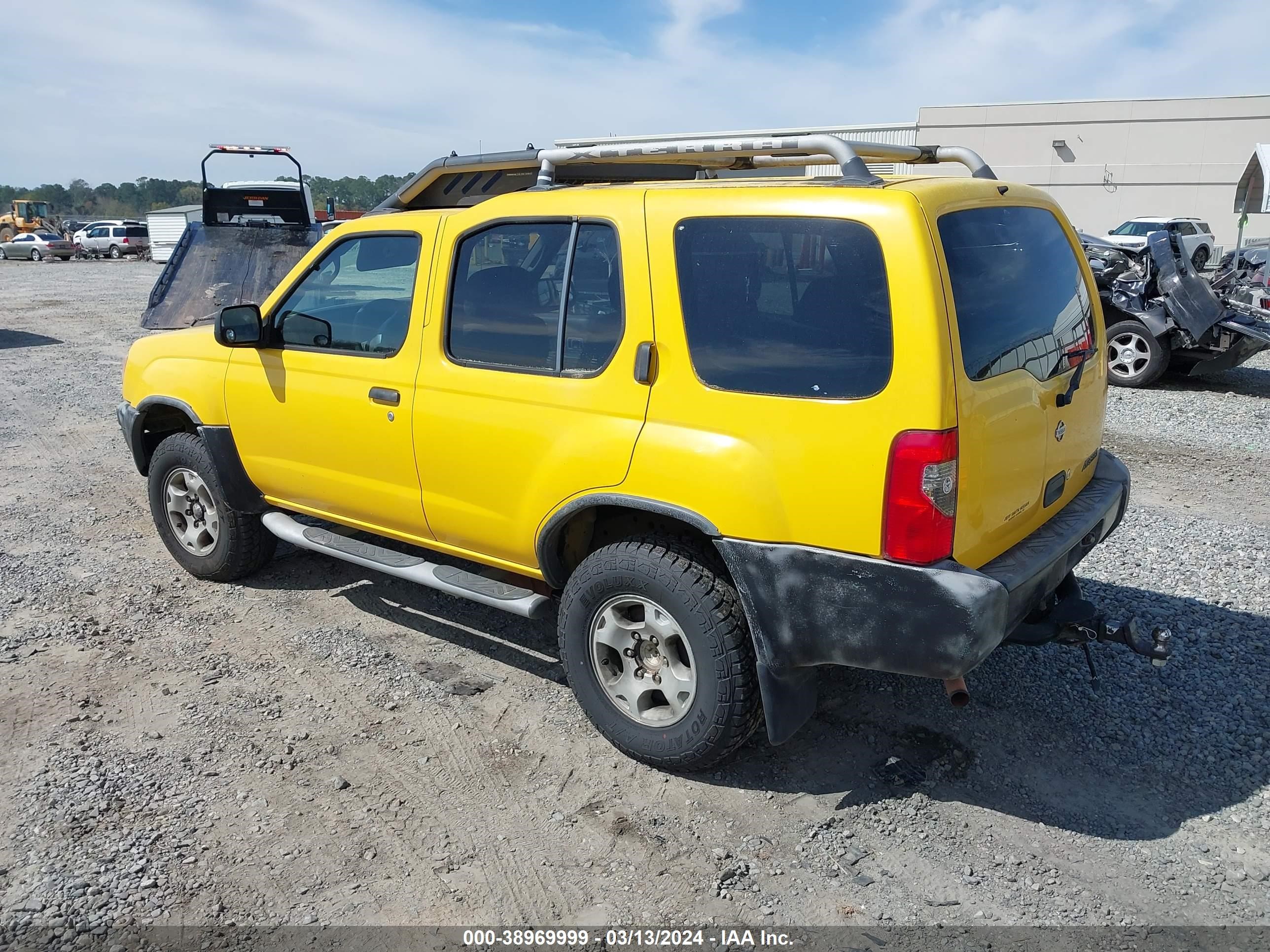 Photo 2 VIN: 5N1ED28T7YC584262 - NISSAN XTERRA 