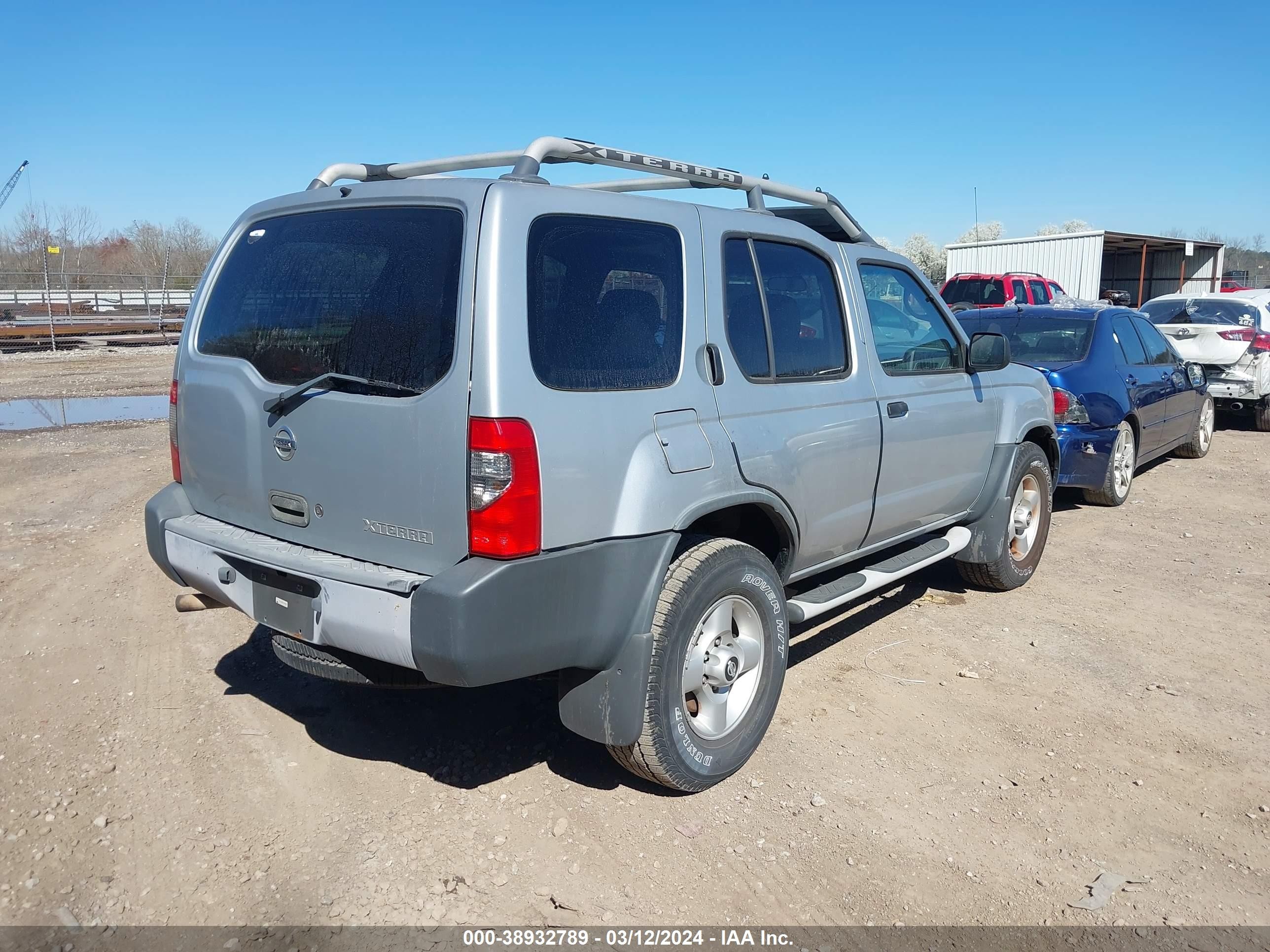 Photo 3 VIN: 5N1ED28T82C508203 - NISSAN XTERRA 