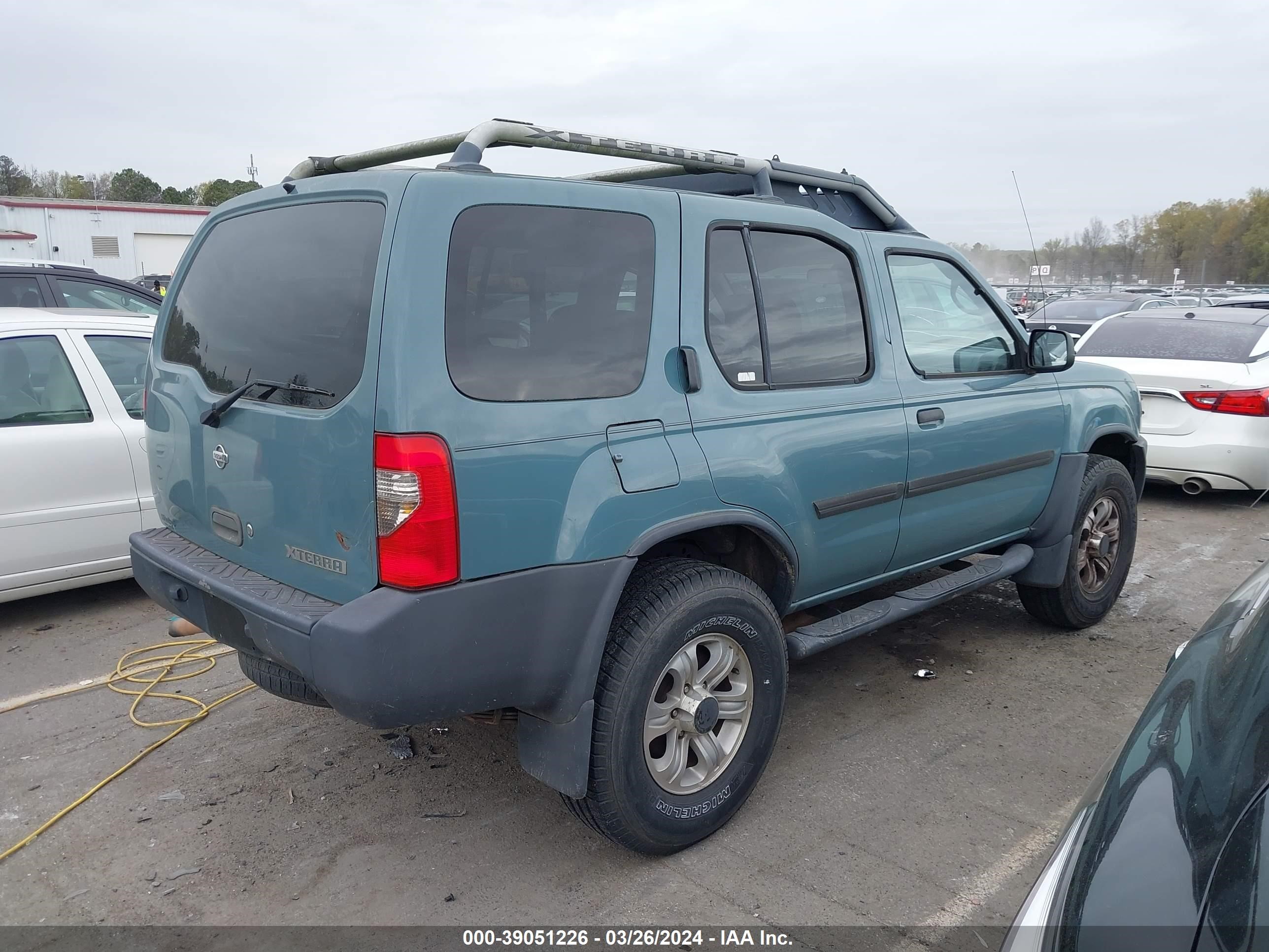 Photo 3 VIN: 5N1ED28TX1C586609 - NISSAN XTERRA 