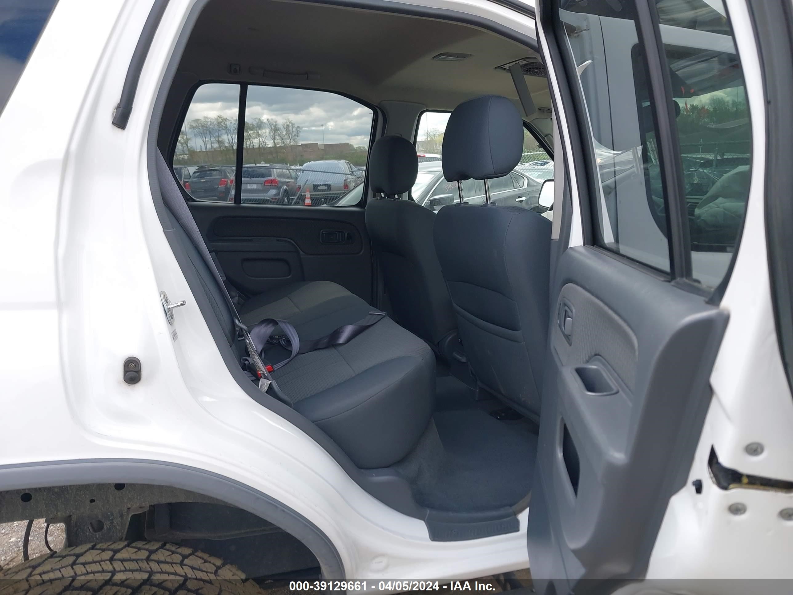 Photo 7 VIN: 5N1ED28TX4C657750 - NISSAN XTERRA 