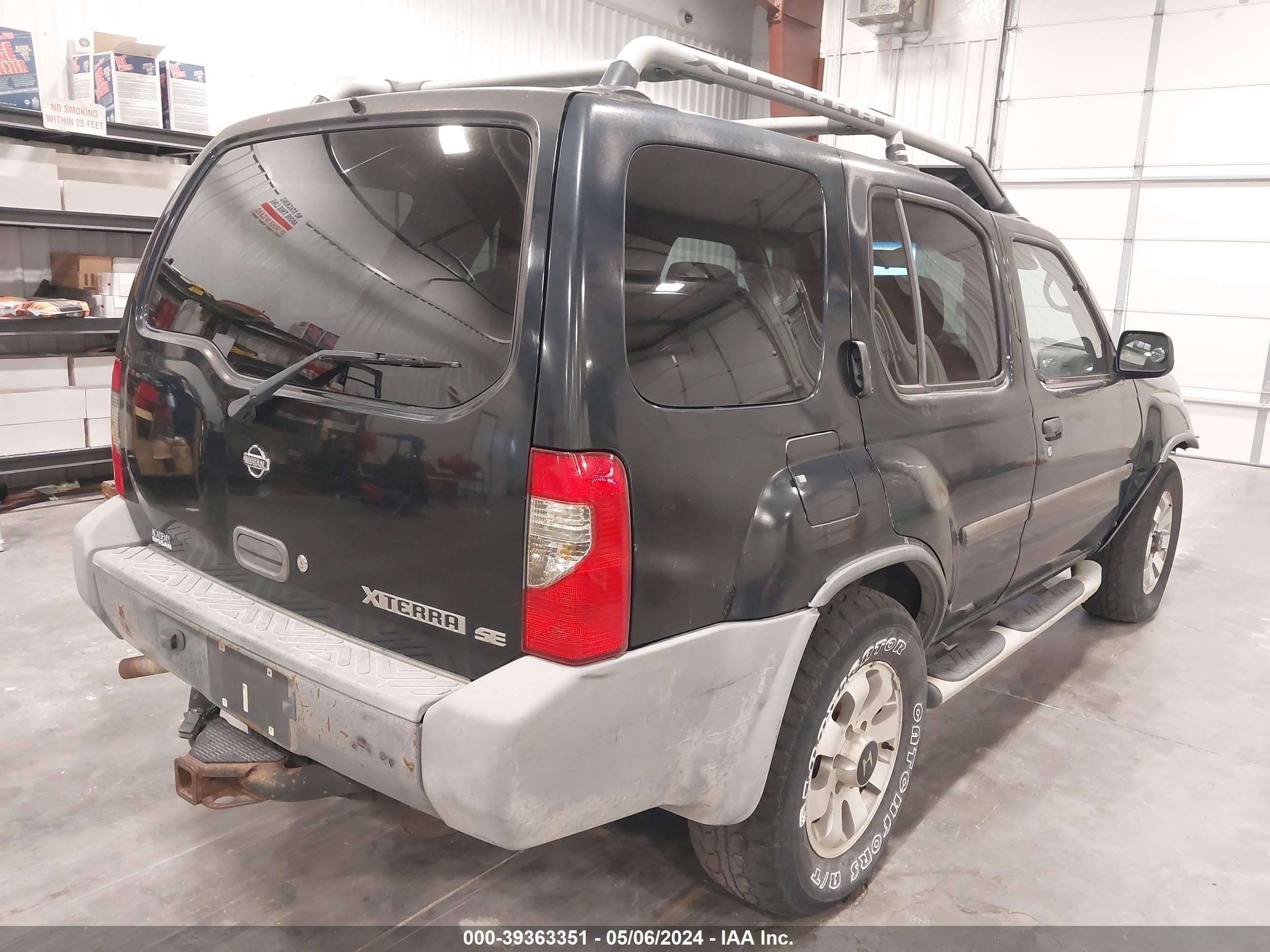 Photo 3 VIN: 5N1ED28Y6YC520581 - NISSAN XTERRA 