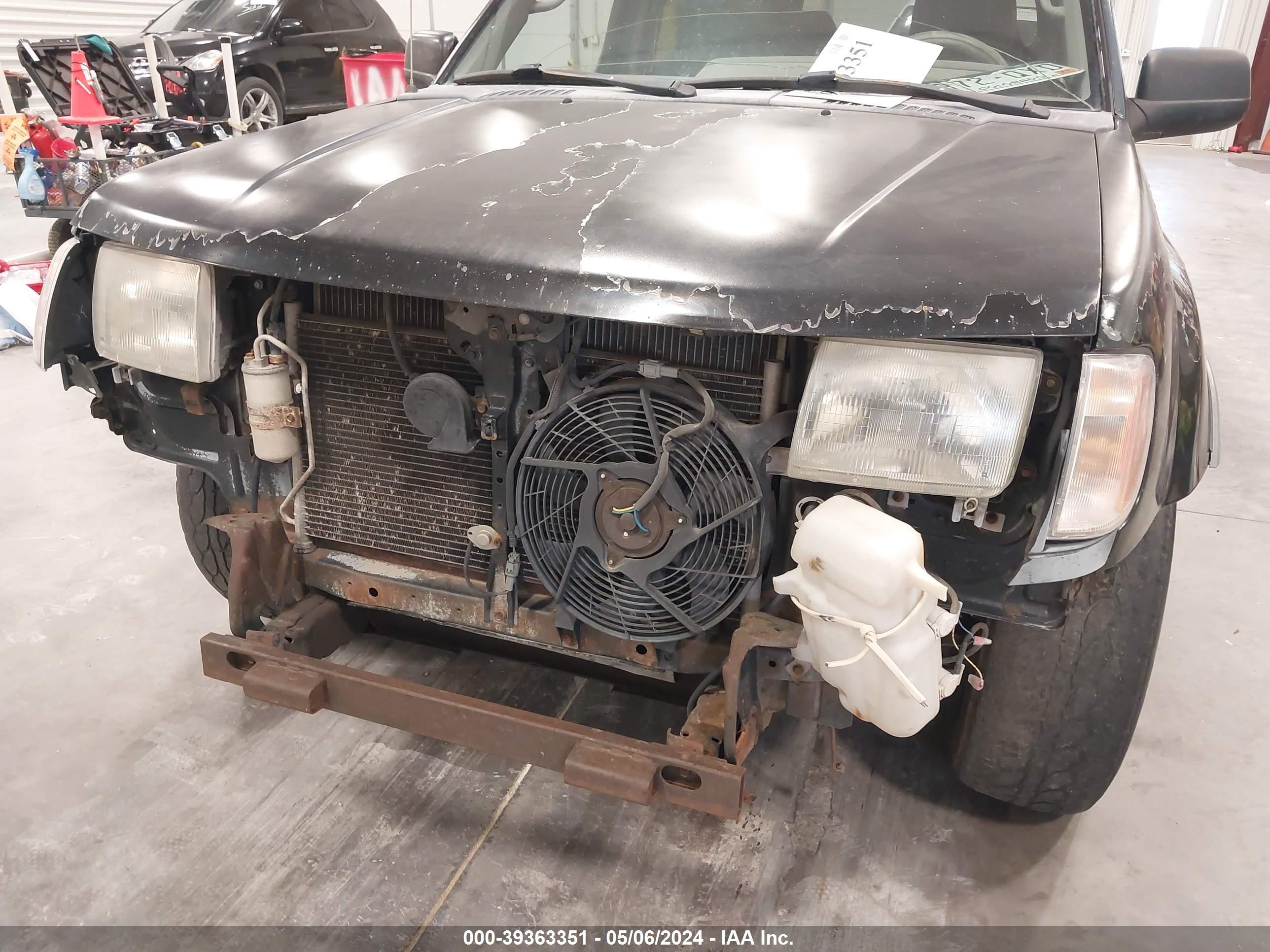 Photo 5 VIN: 5N1ED28Y6YC520581 - NISSAN XTERRA 