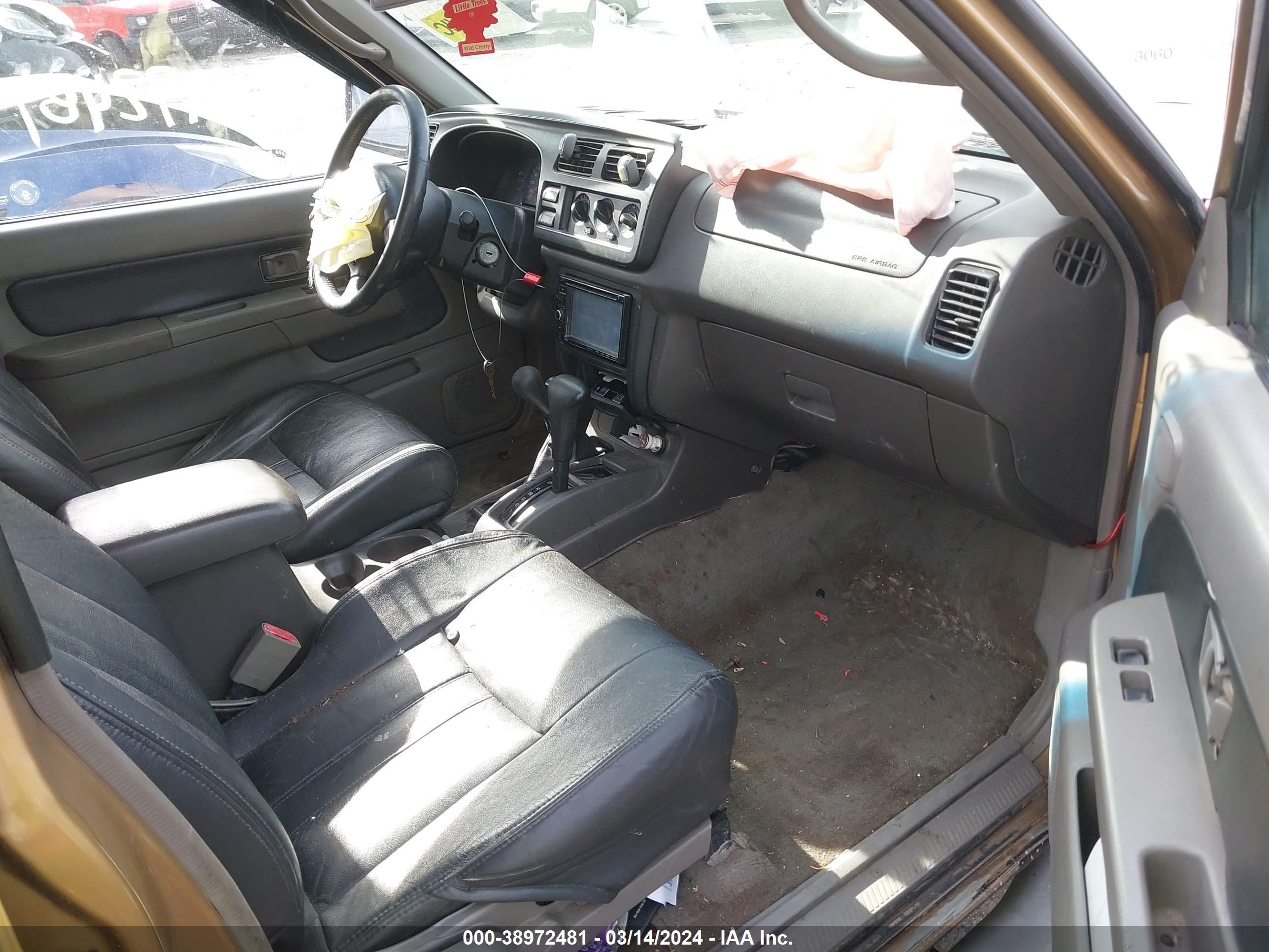 Photo 4 VIN: 5N1ED28Y7YC586847 - NISSAN XTERRA 