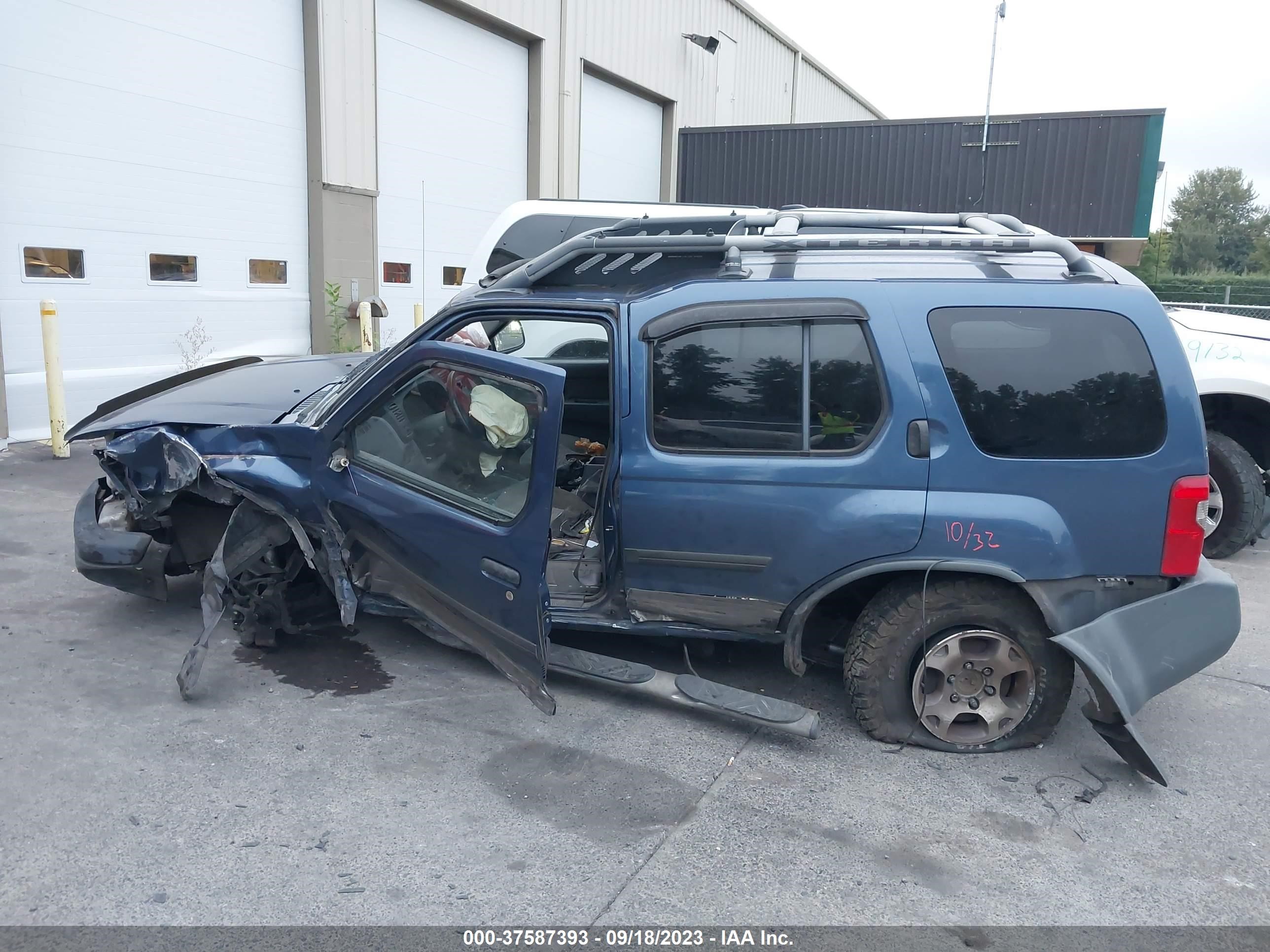 Photo 13 VIN: 5N1ED28Y8YC578191 - NISSAN XTERRA 